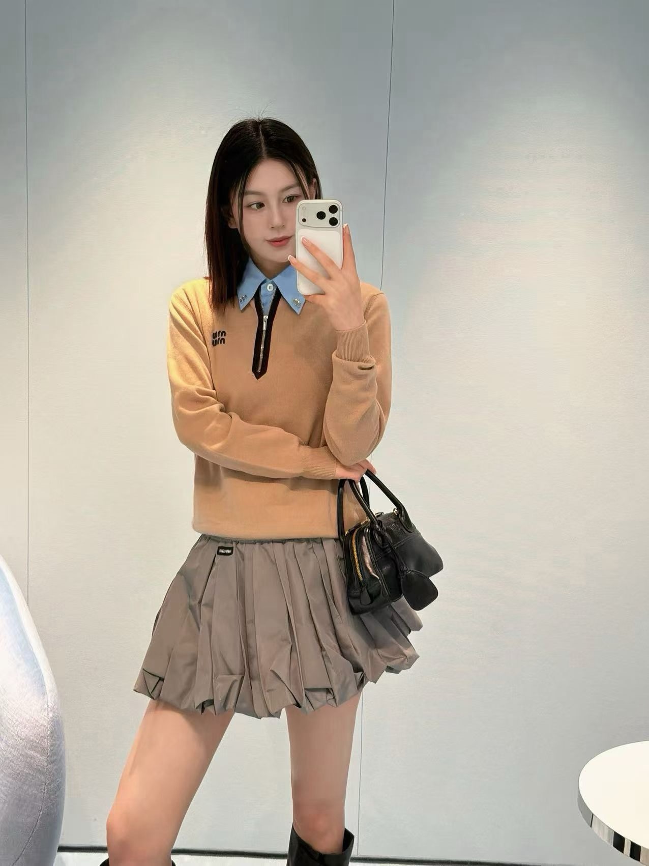 Miu 26fw zip-up knitswear