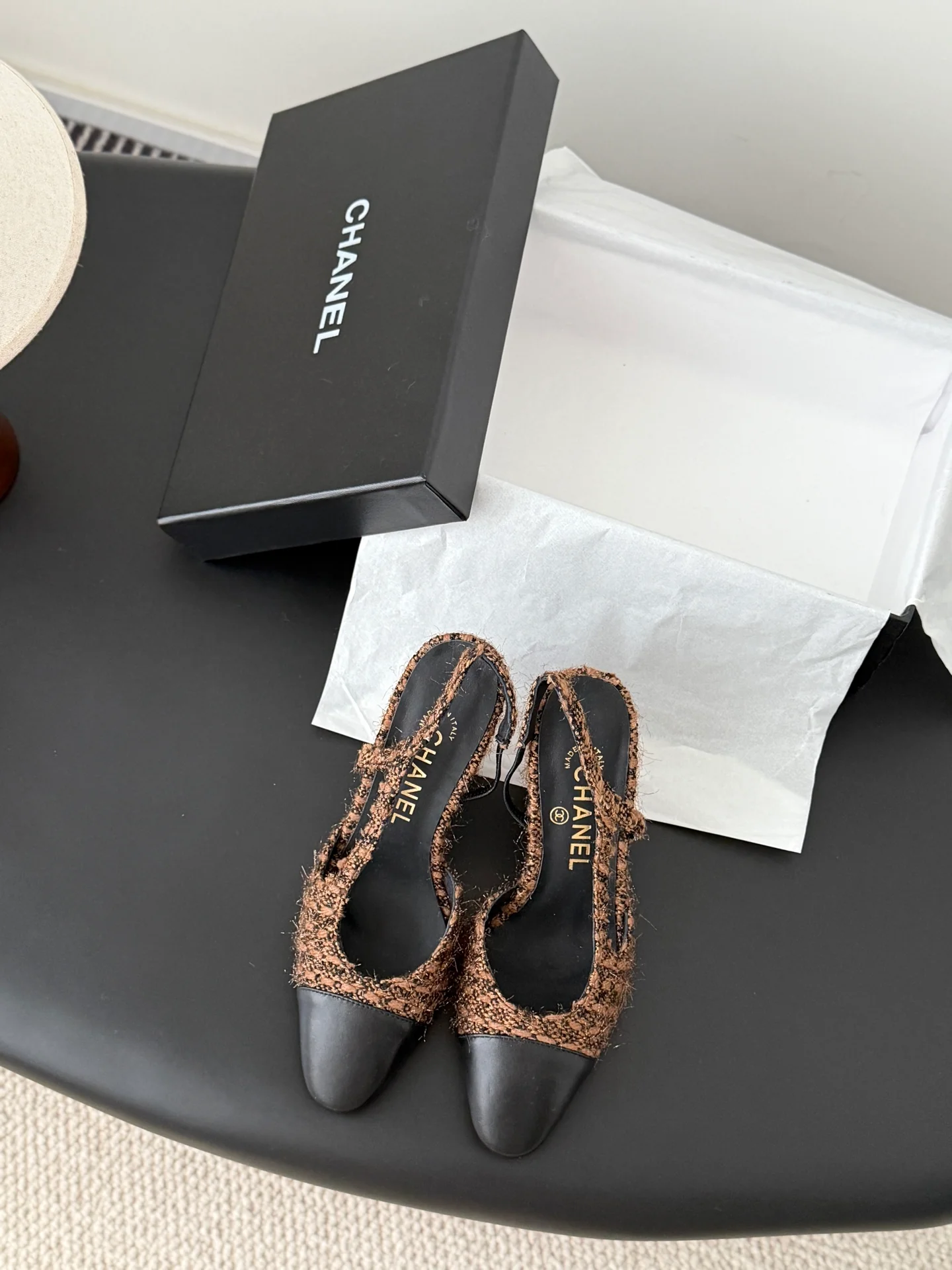 Chan 25fw slingback heels