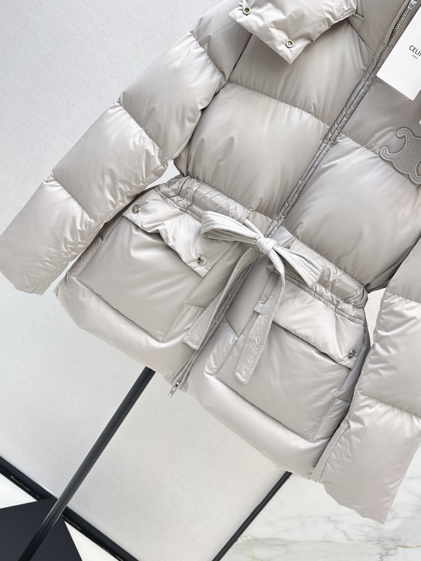 Celi 26fw hooded belted down jacket