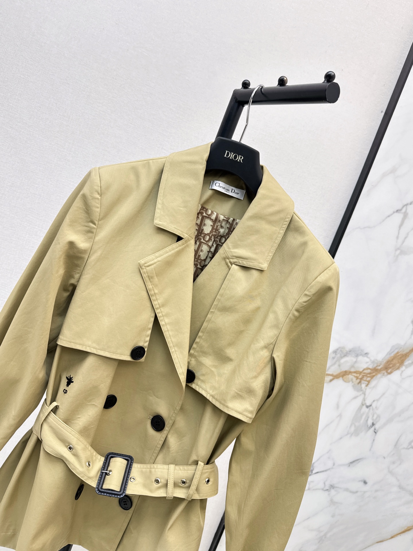 CD 26fw belted trench coats