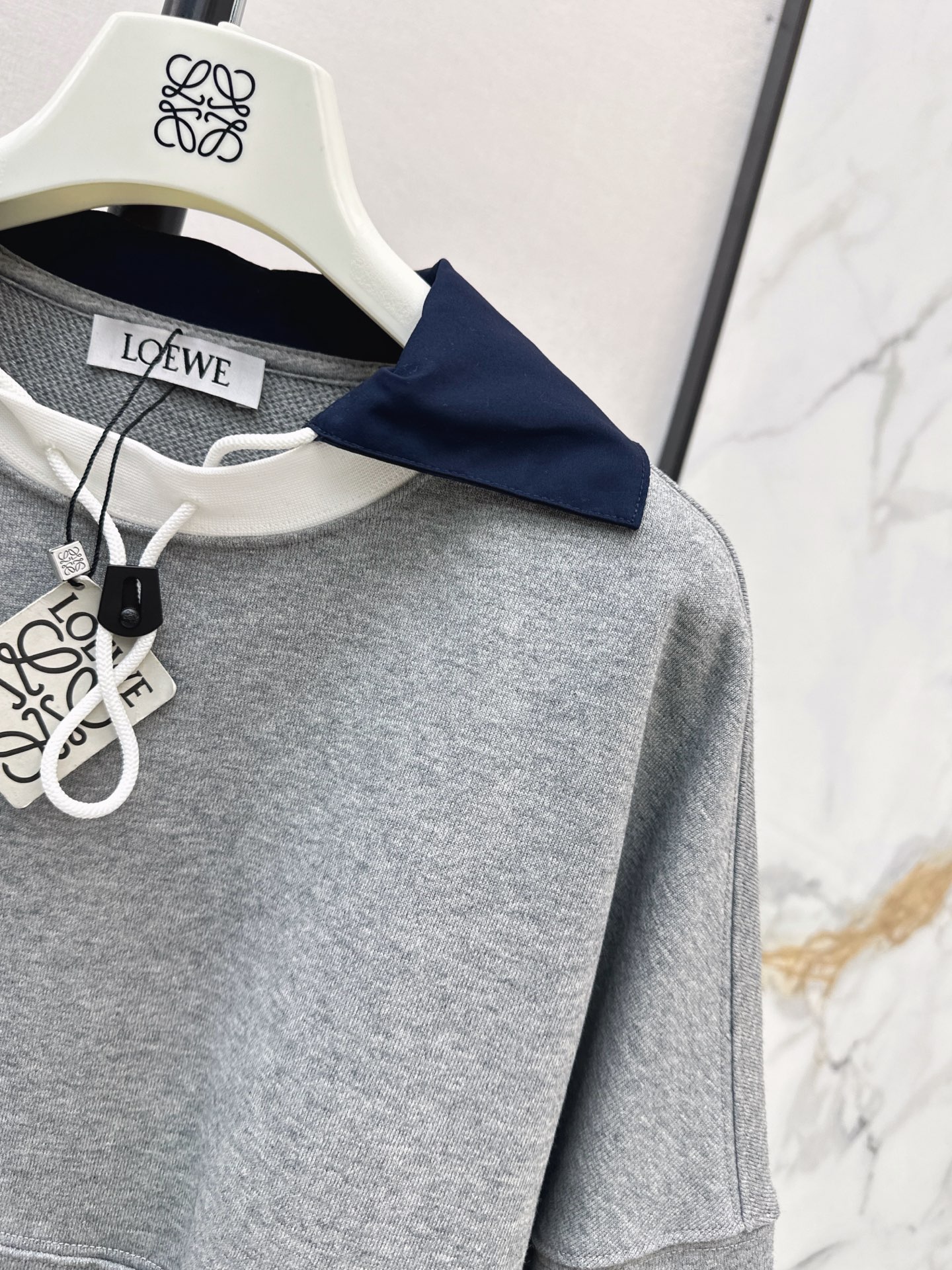 Loe 26fw drawstring sweatshirt