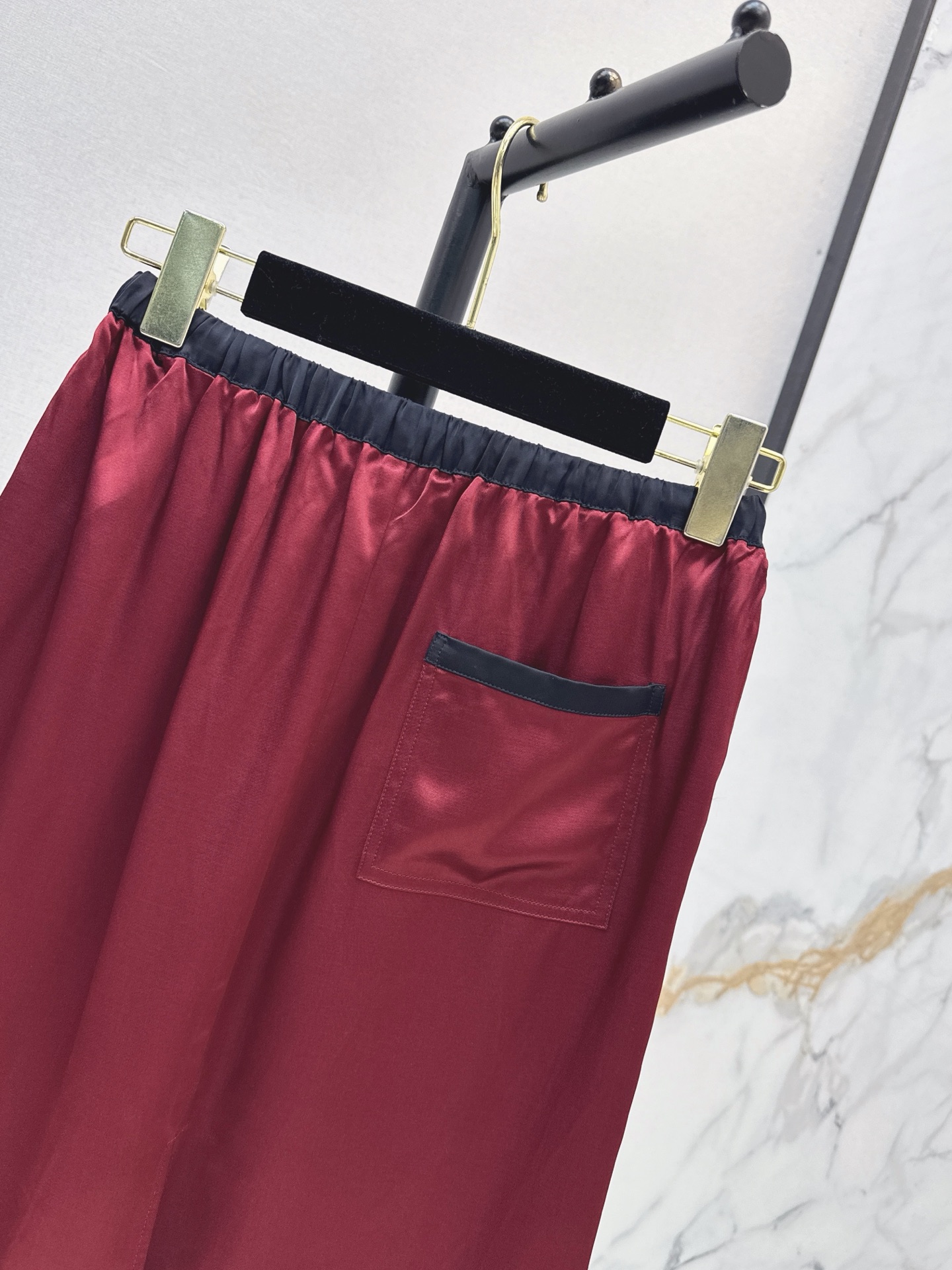 Chan 26fw silk skirt