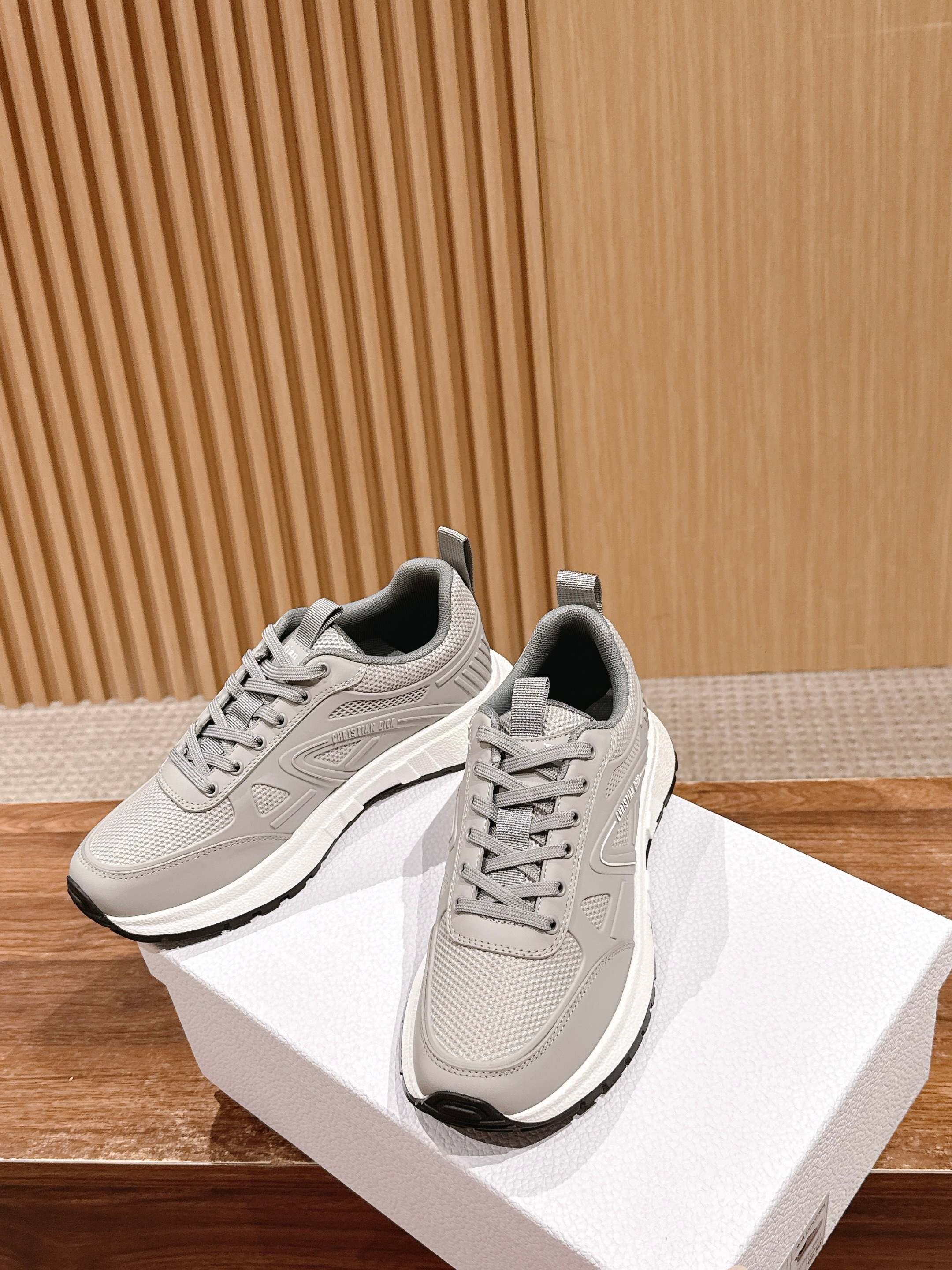 CD 25fw sneaker