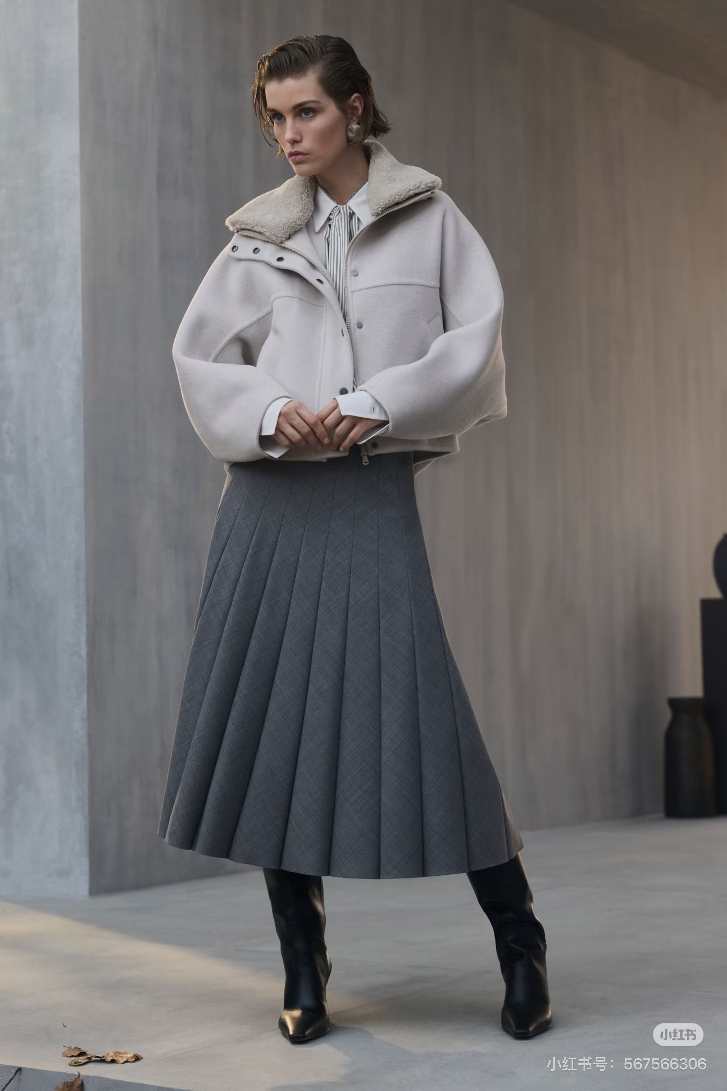 Brun 26fw woolen cropped jacket