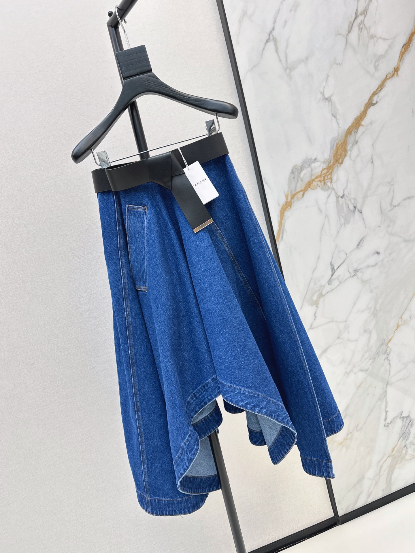 Giv 26fw asymmetric denim skirt