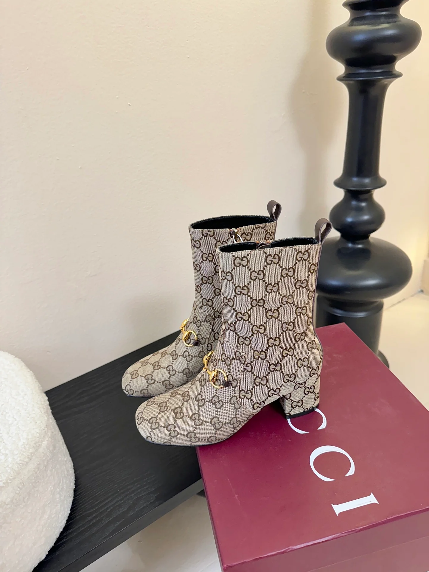Gucc 25fw ankle boots