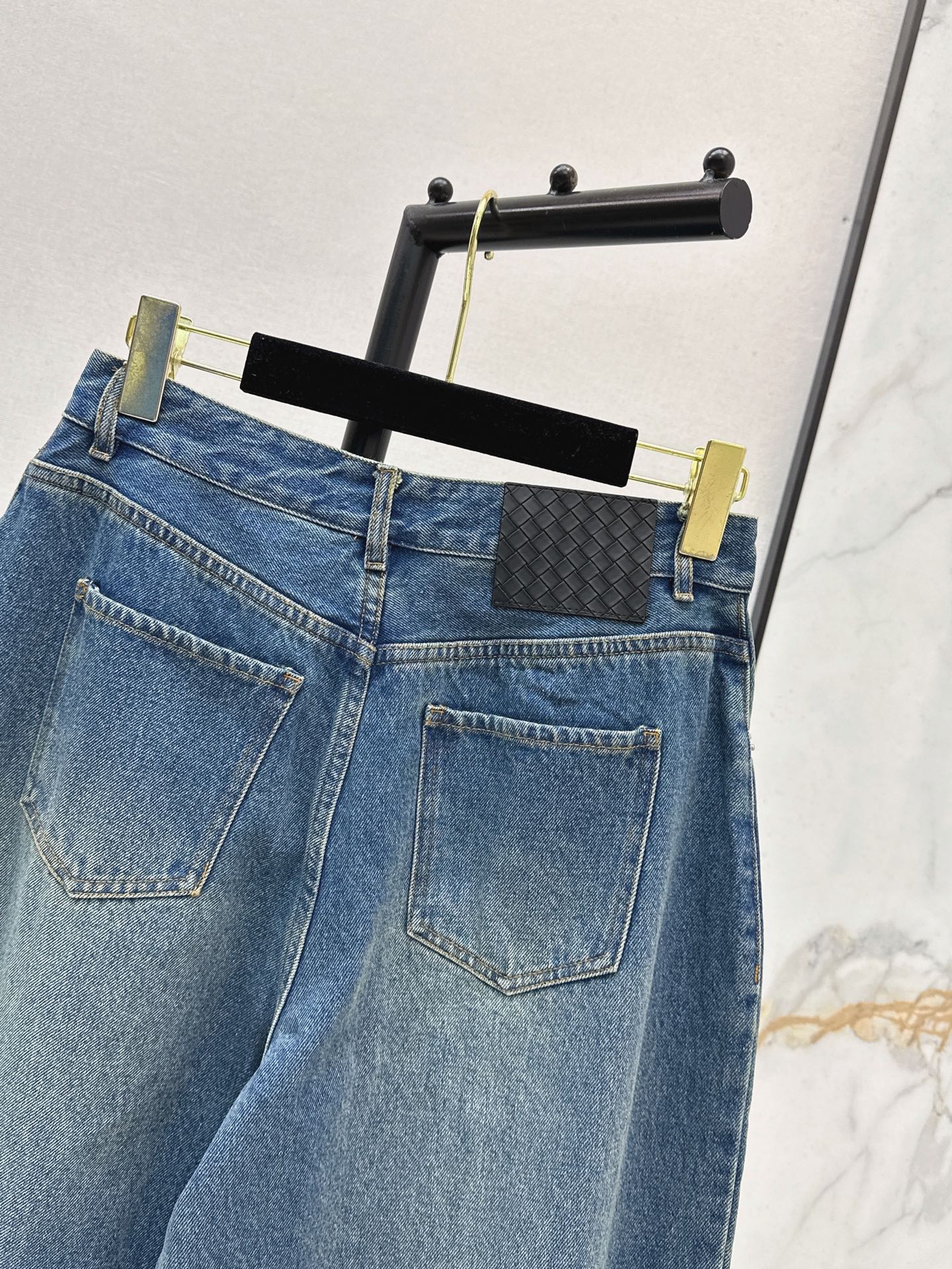 Bott 26fw wide-leg jeans