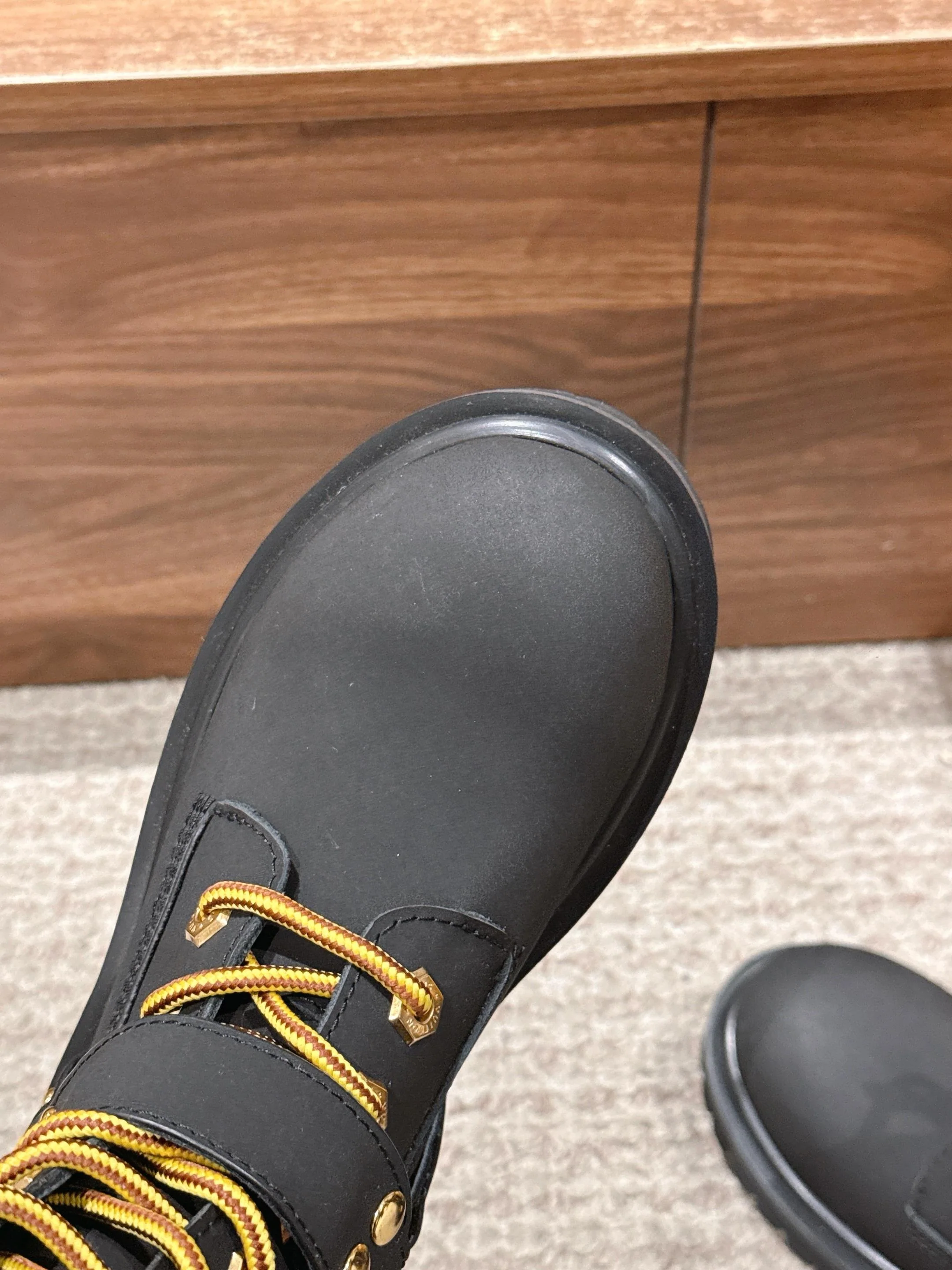 Loui 25fw biker boots