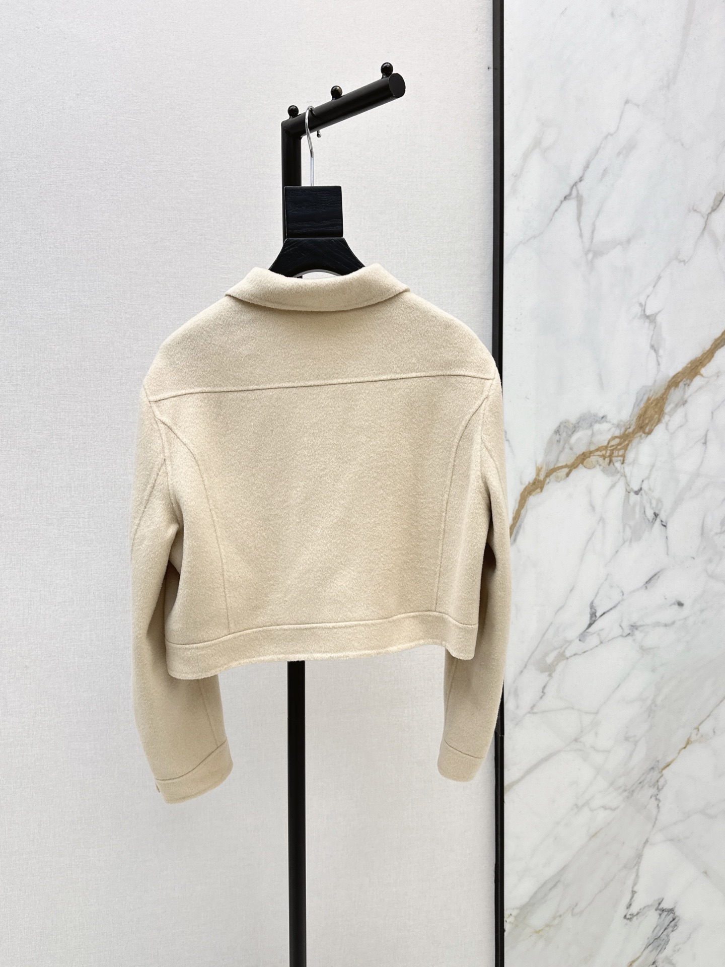 Her 26fw cashmere cropped jacket