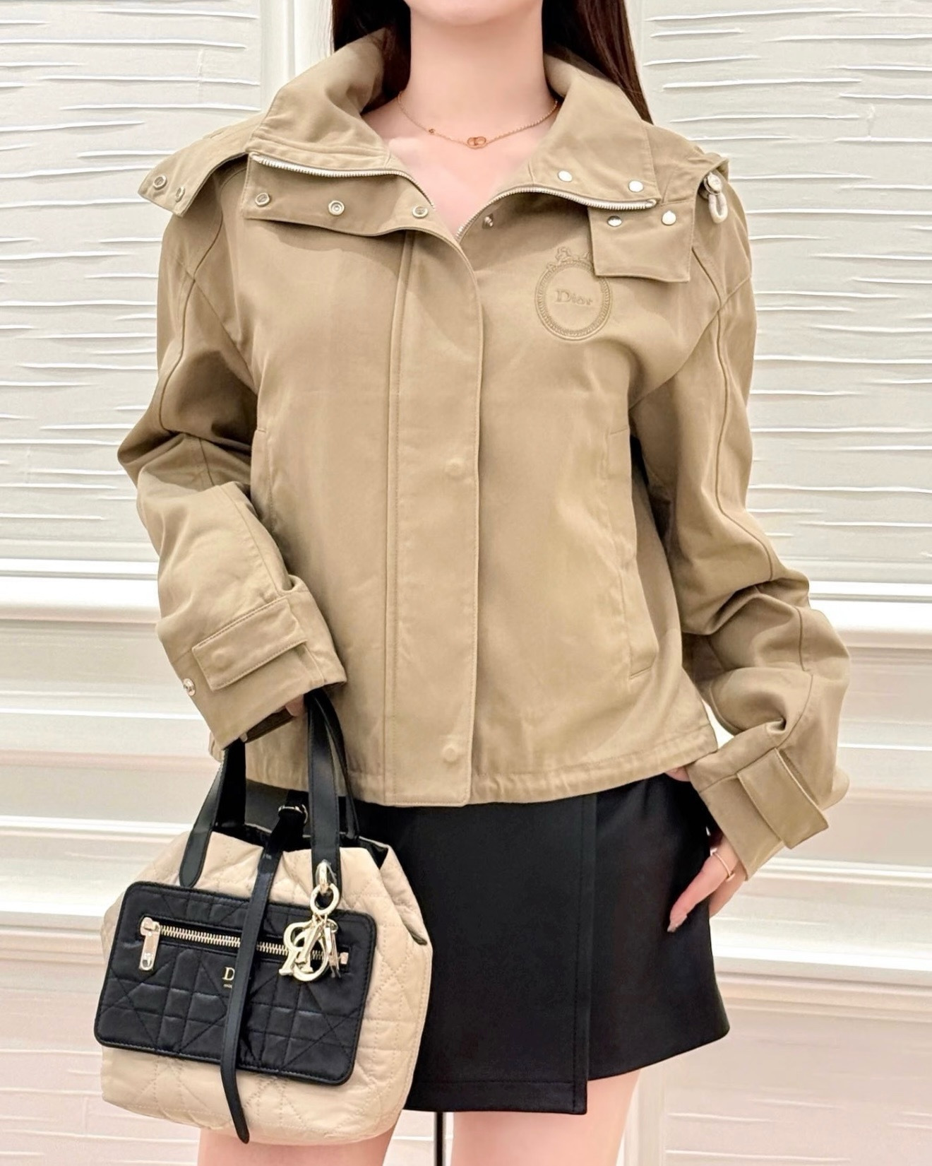 CD 26fw hooded cropped trench coats