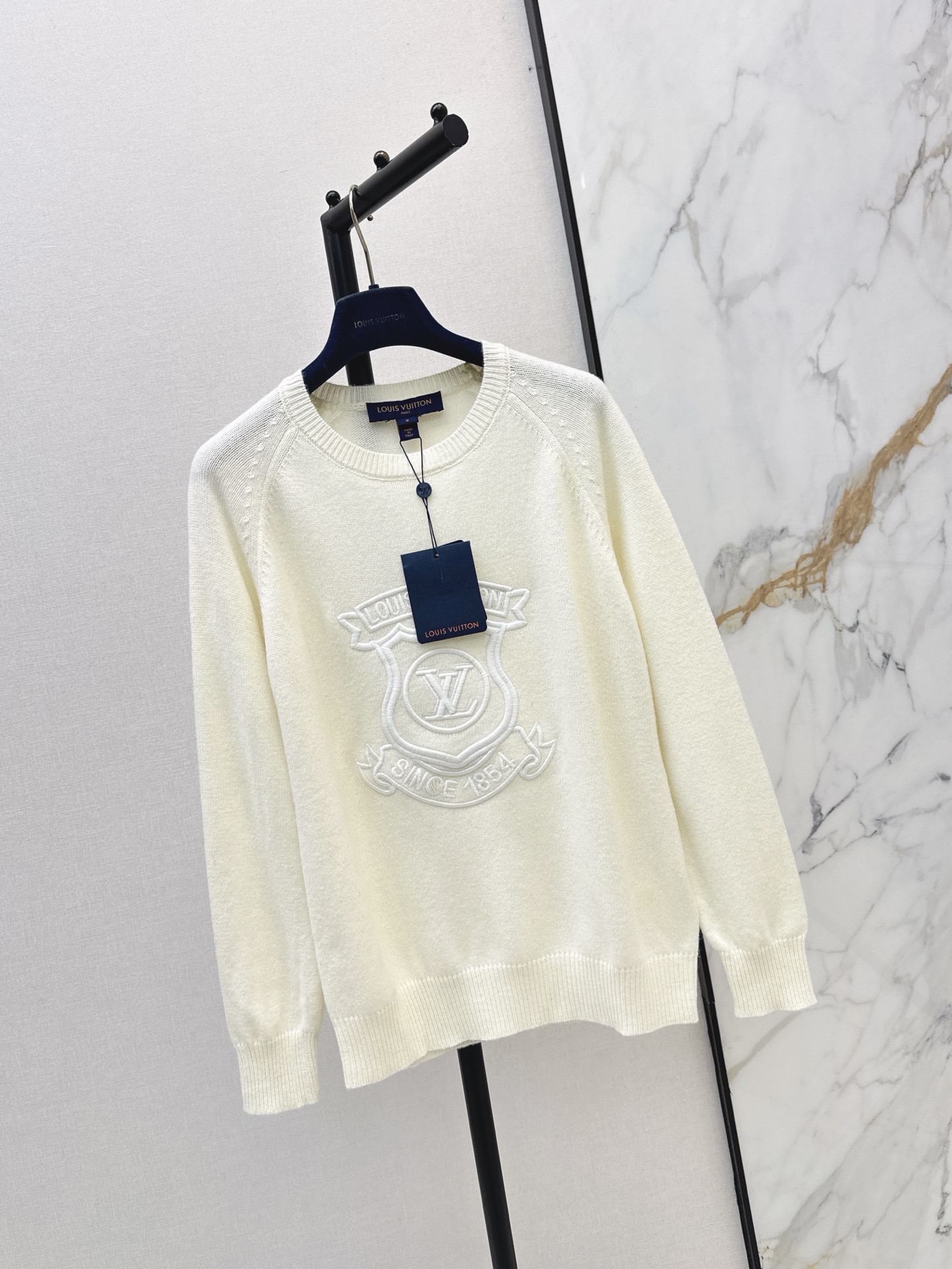 Loui 26fw embroidery knit sweter