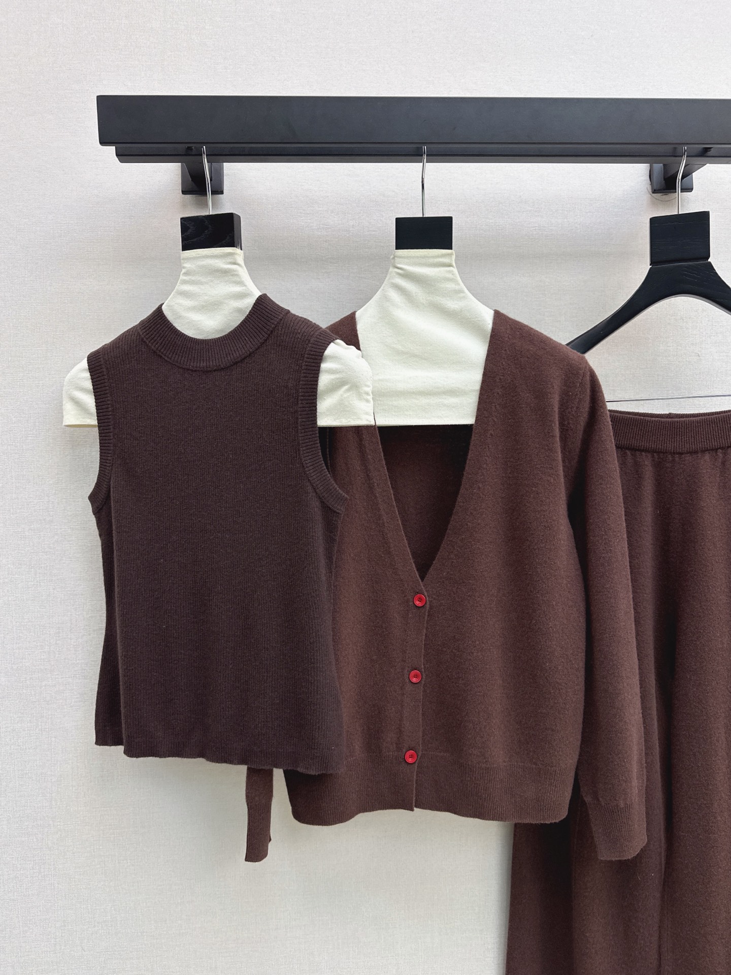 Brun 26fw knit vest cardigan pants sets