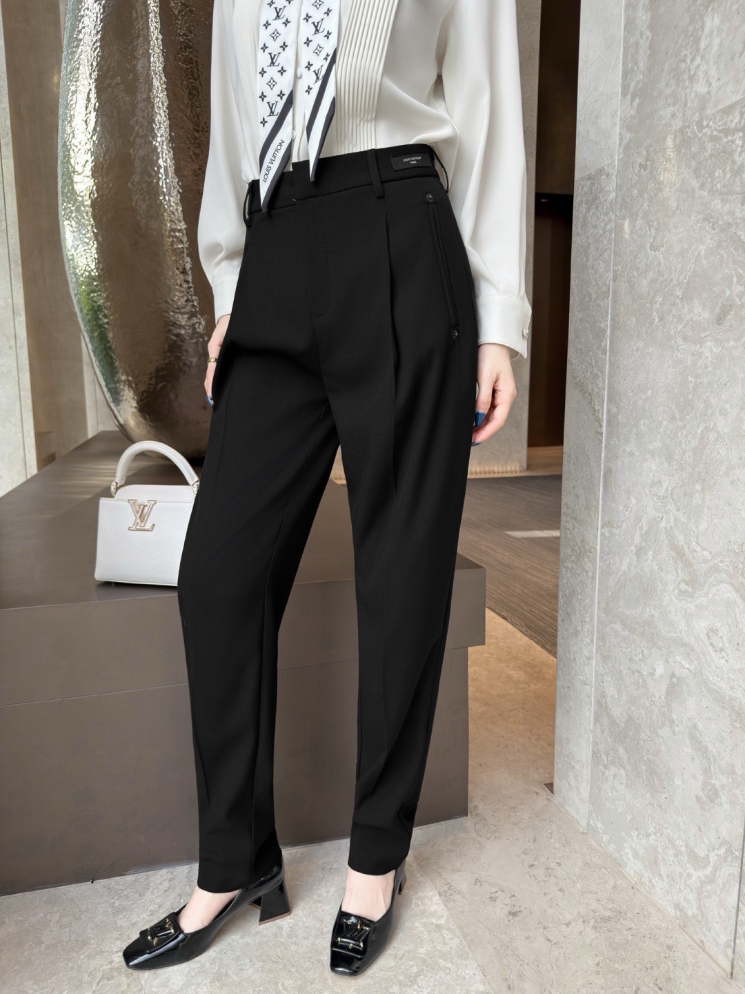 Loui 26fw suit pants