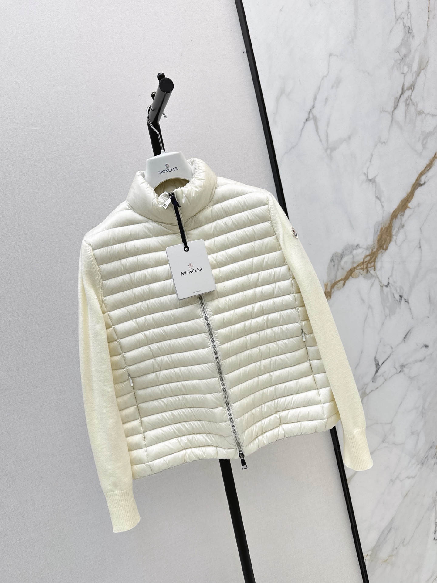 Monc 26fw cropped down jacket