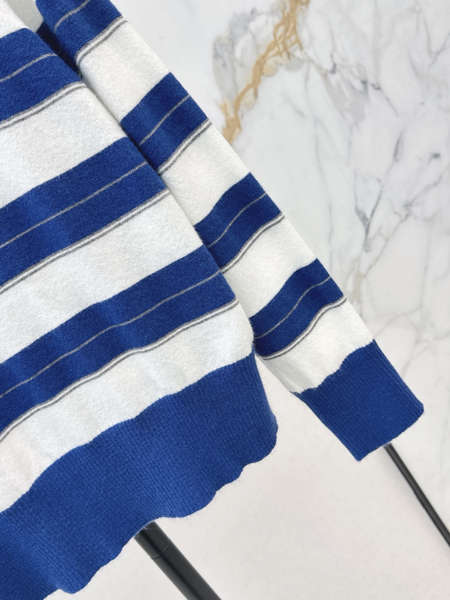 Miu 26fw stripe knit sweater