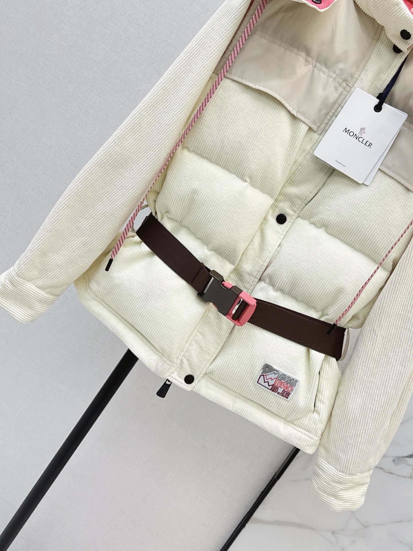 Monc 26fw hooded deatchable down jacket