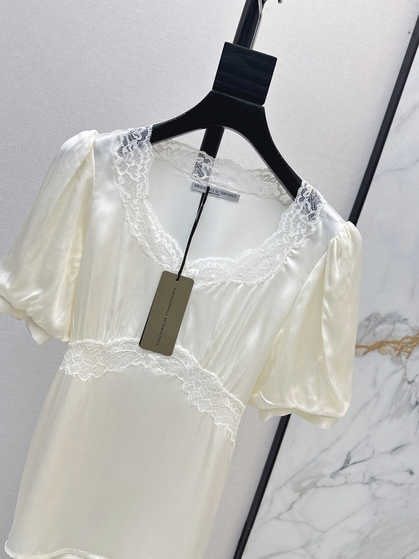 ES 26ss lace contract saint top