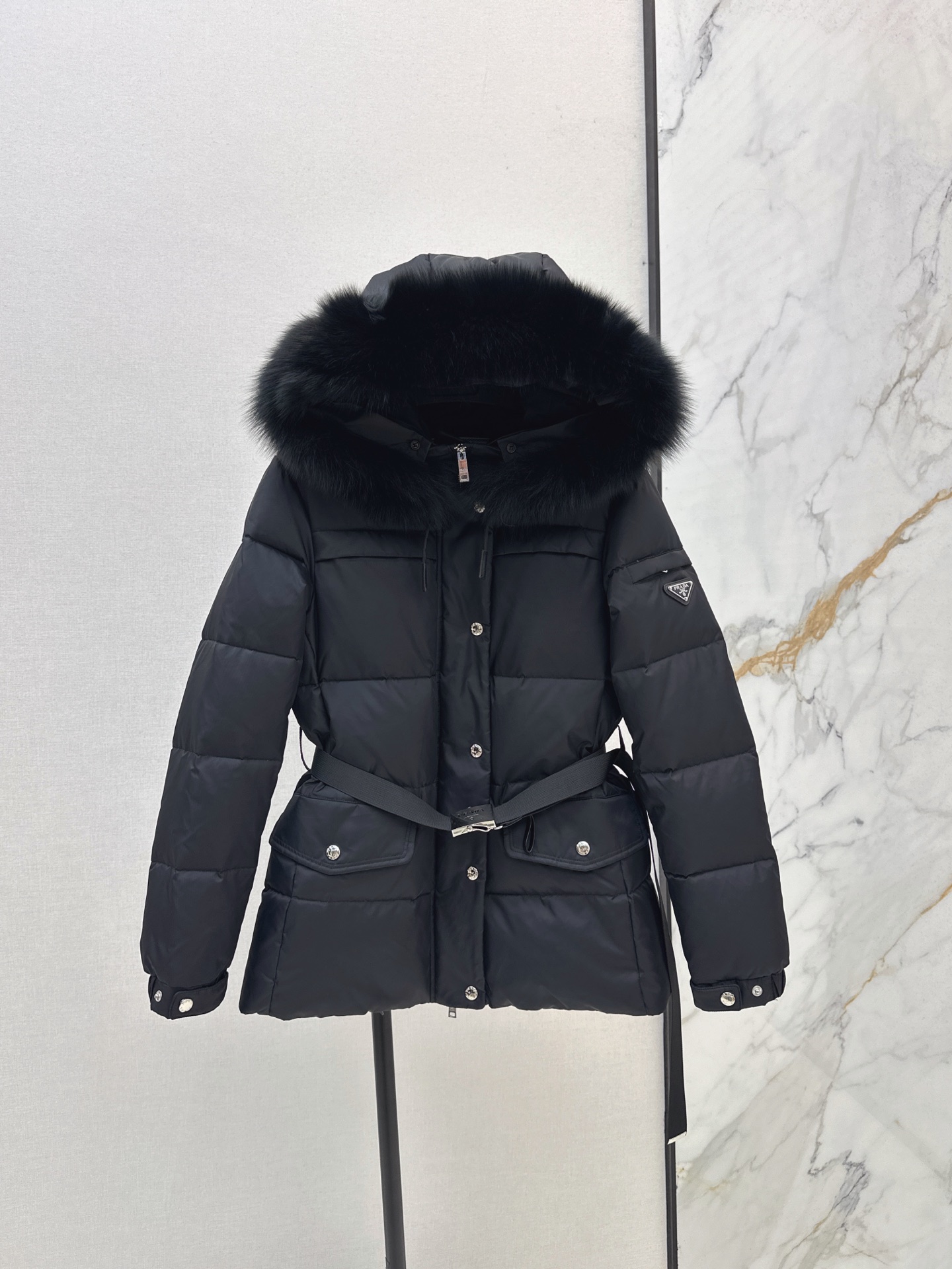 Pra 26fw hooded down jacket
