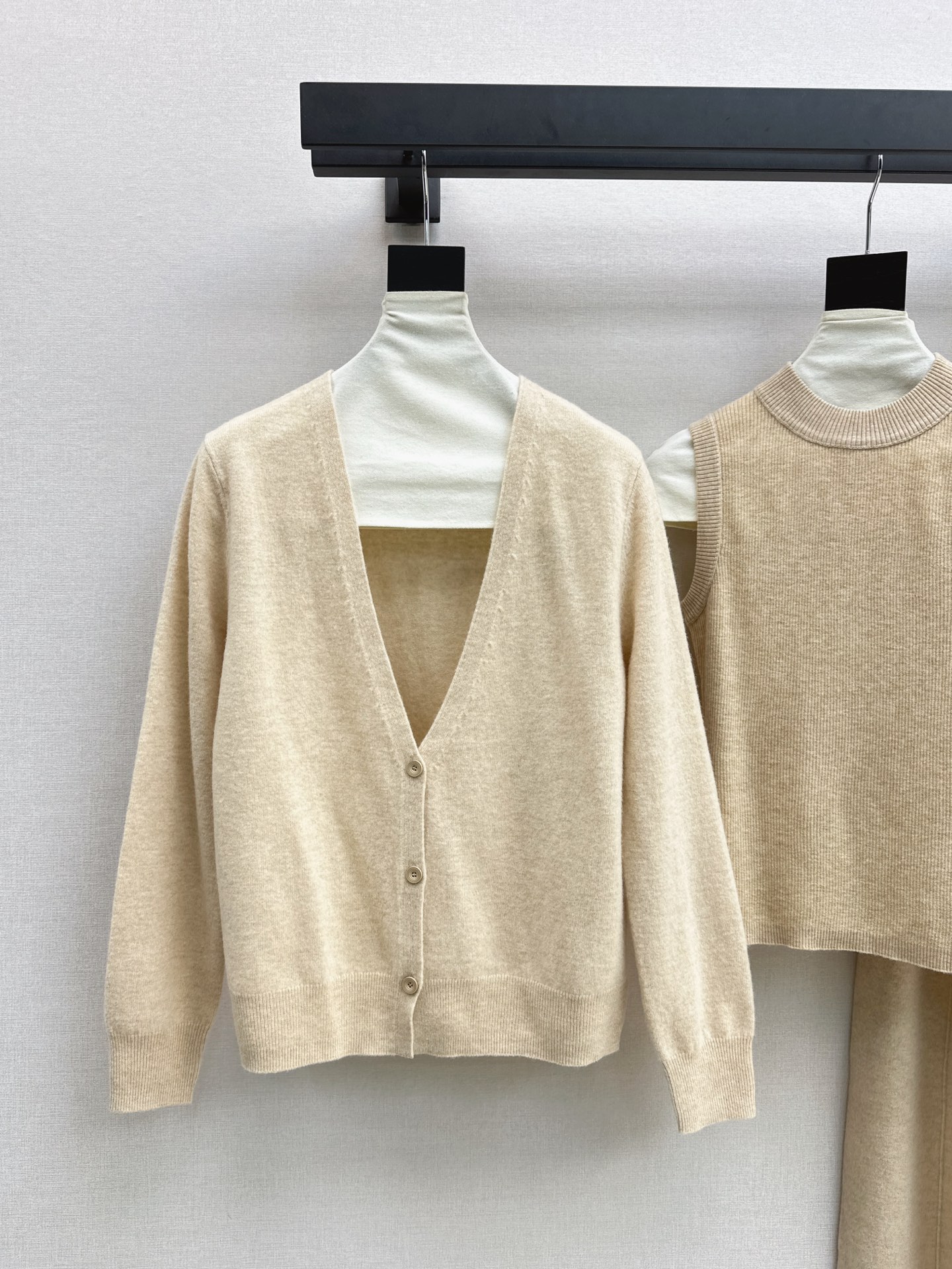 Brun 26fw knit vest cardigan pants sets