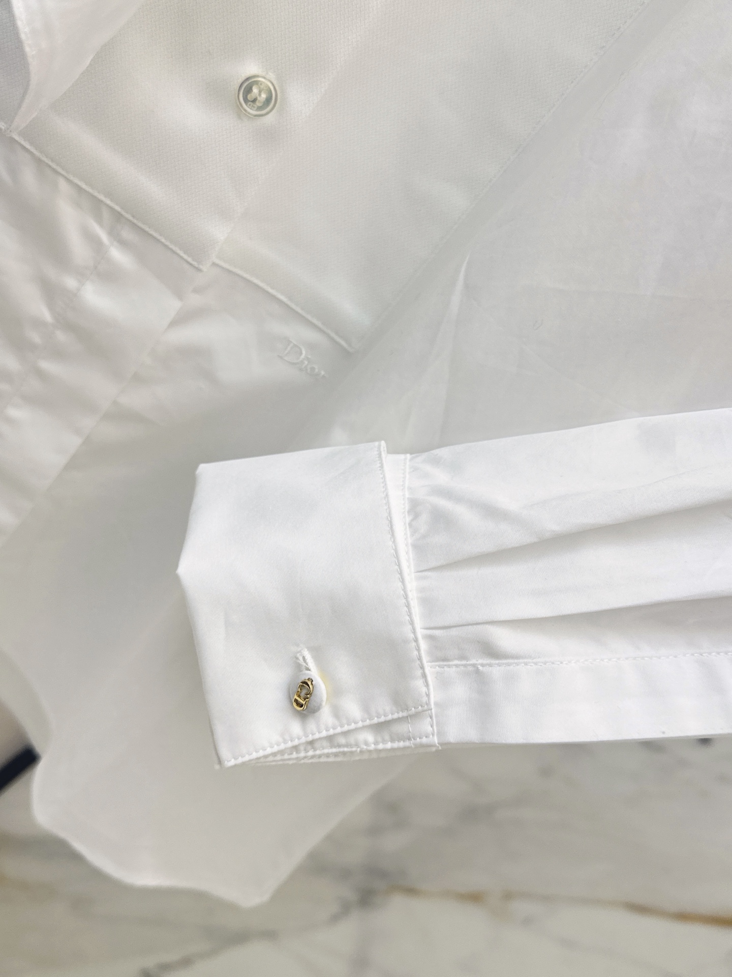 CD 26fw Ring-Detail Tie-Neck Shirt