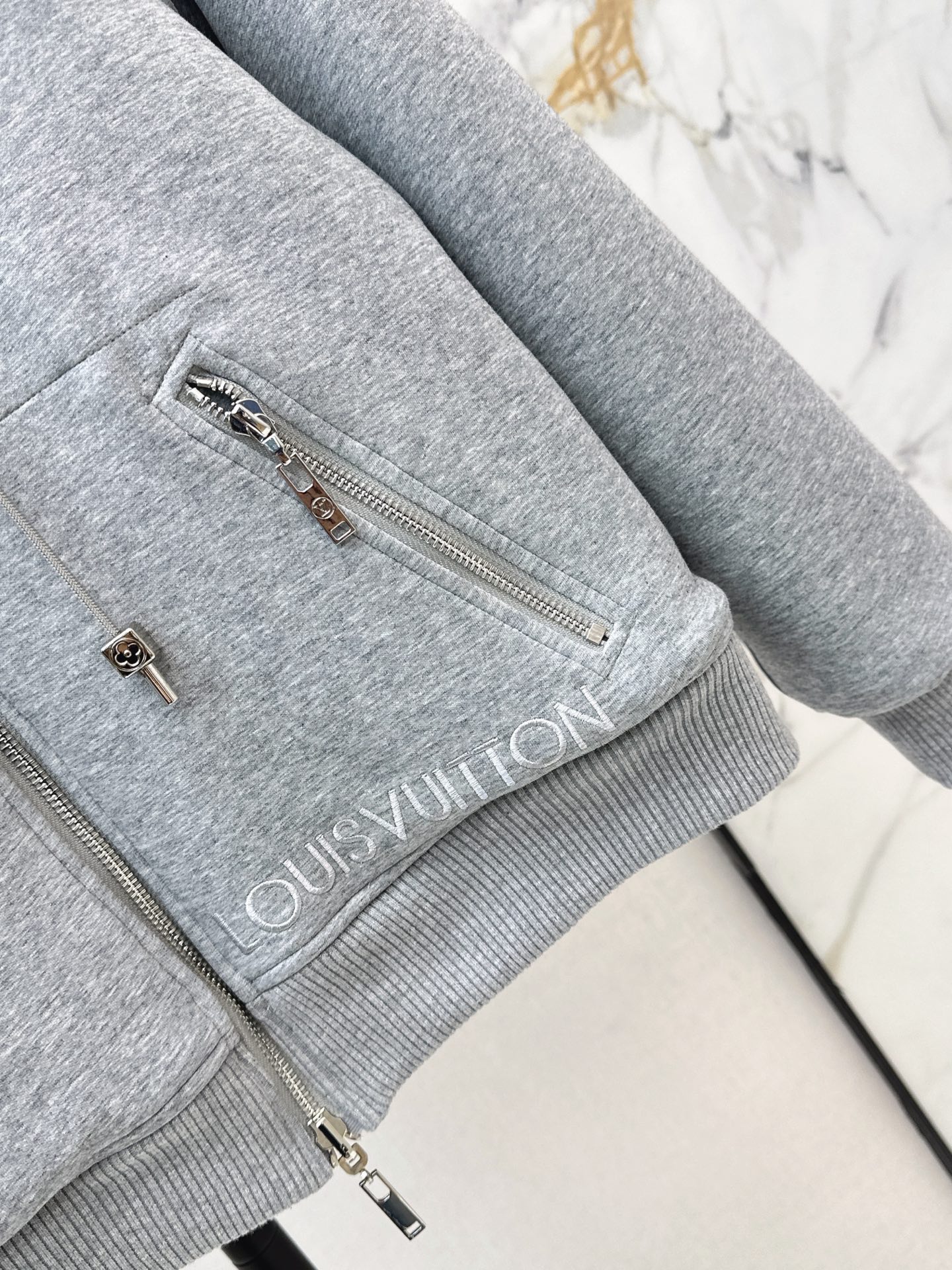 Loui 26fw reversible hooded jacket