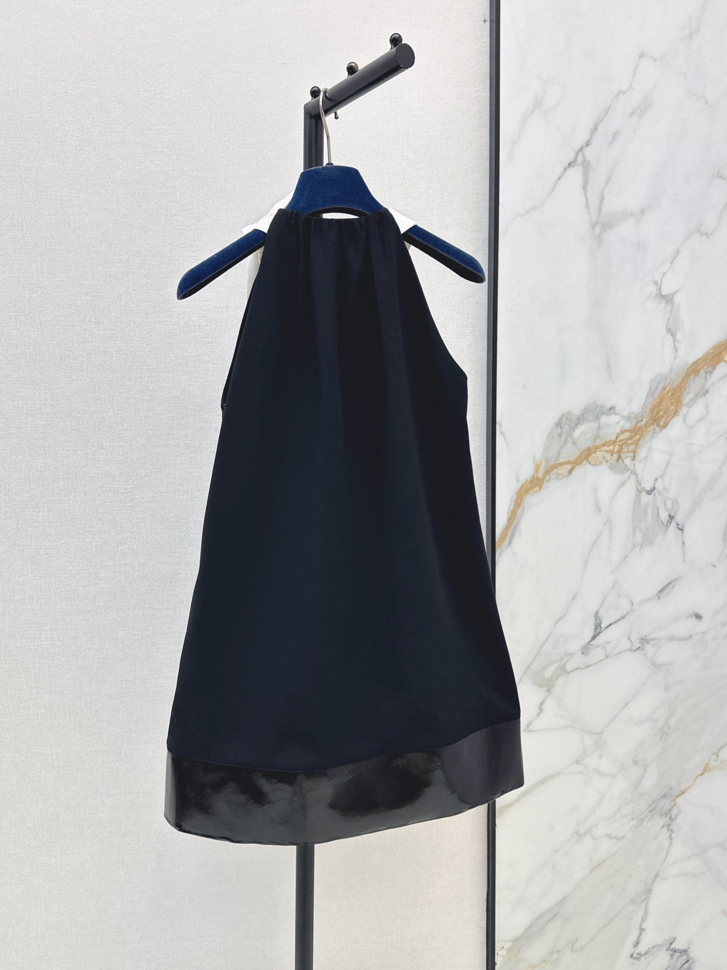 Loui 26fw sleeveless dress