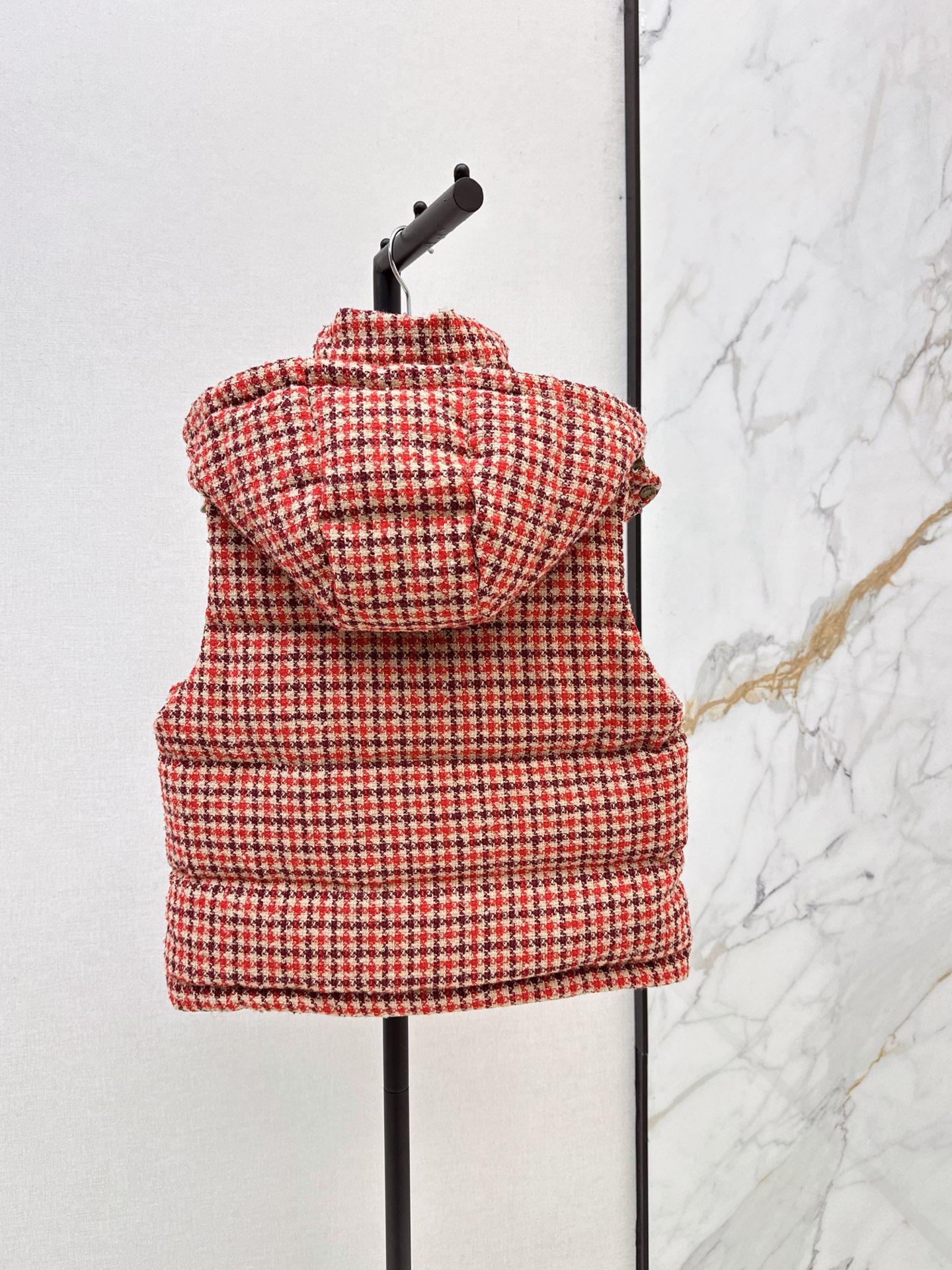 Monc 26fw houndstooth down vest