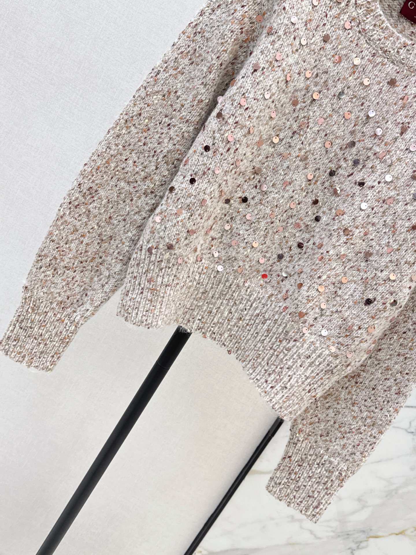 Guc 26fw sequin knit sweater
