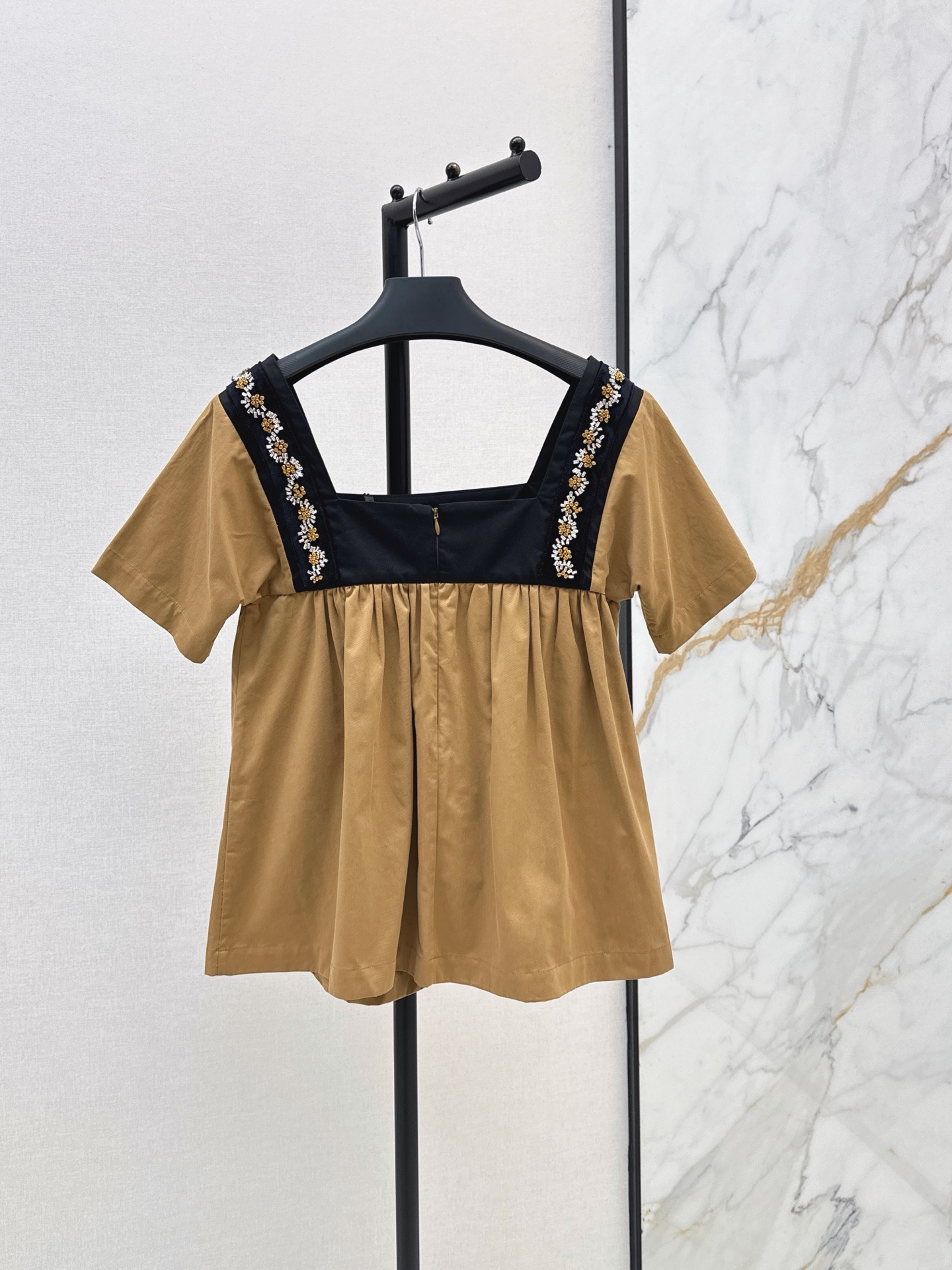Pra 26fw rhinestone beading top