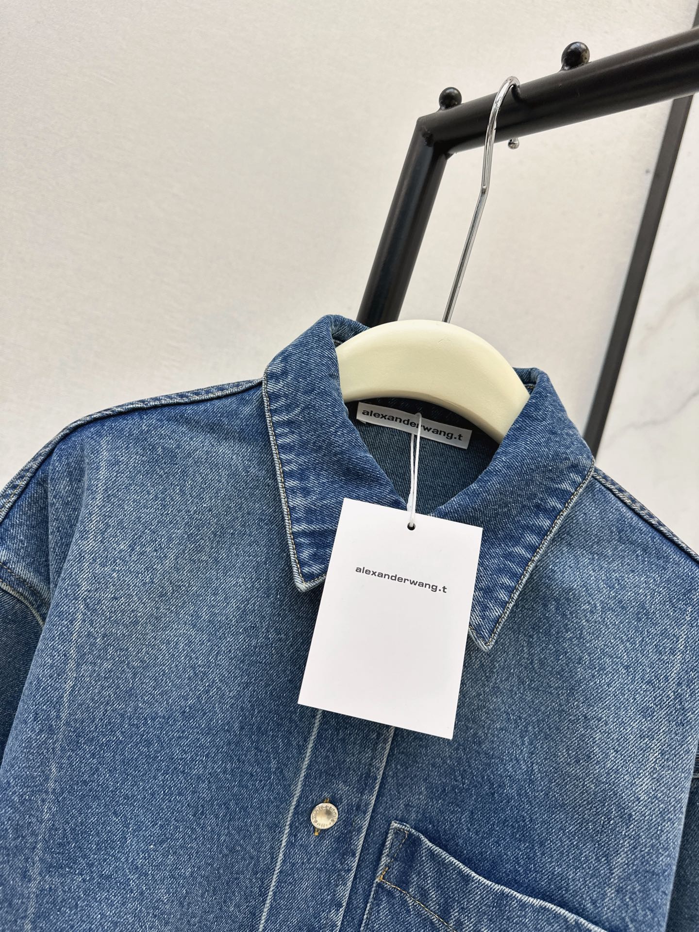 Alex 26fw cropped denim shirt