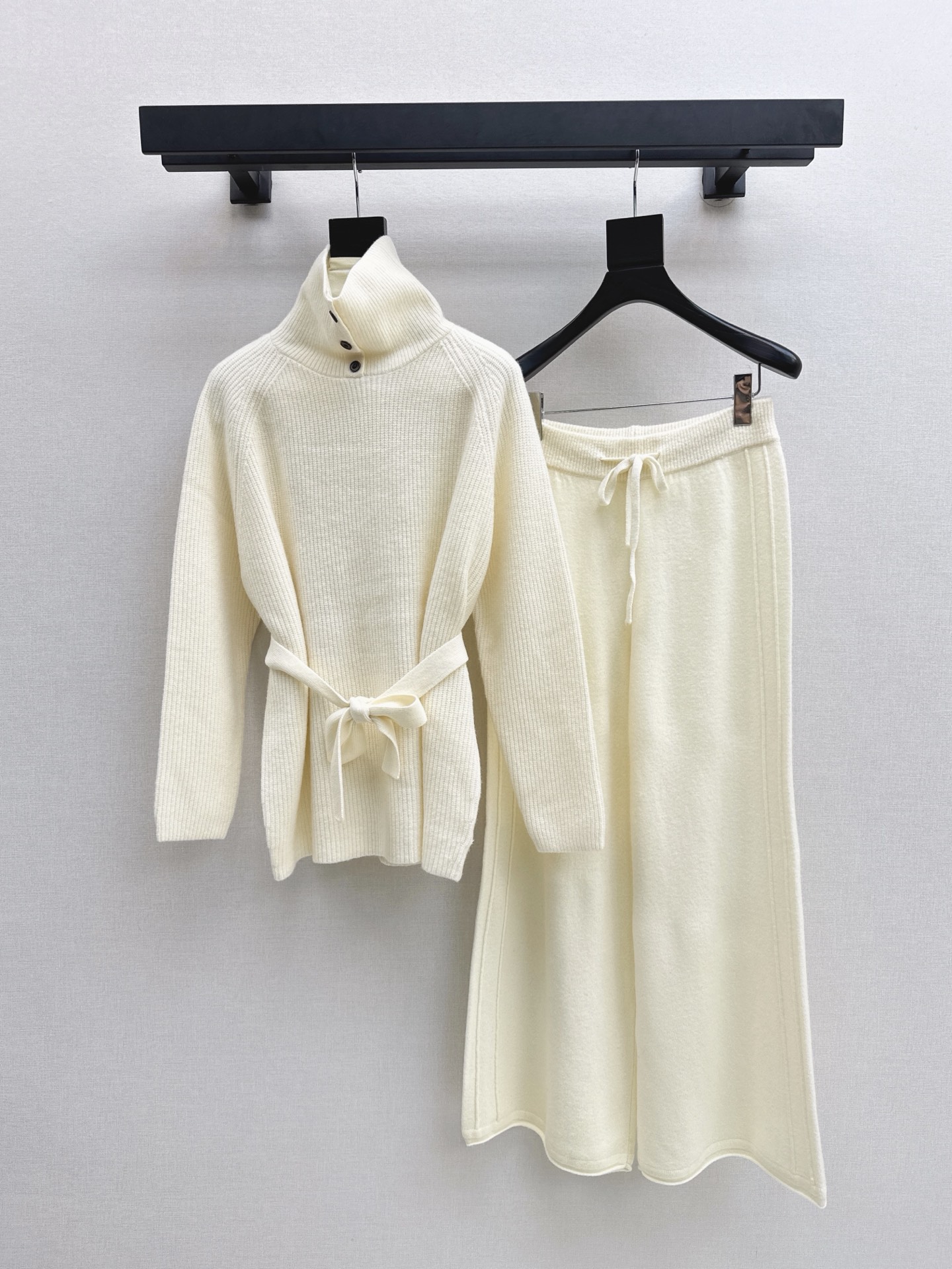 Her 26fw wool sweater pants sets