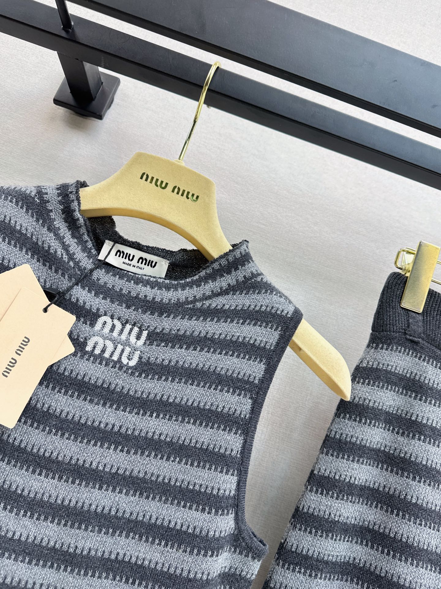 Miu 26fw stripe knit vest skirt sets