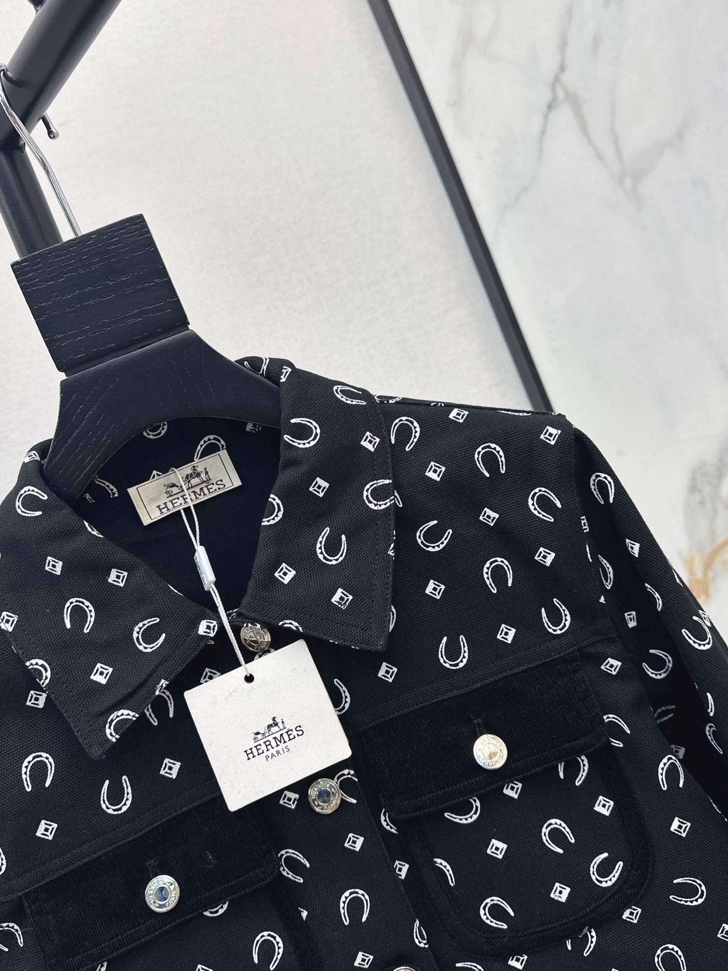 Her 26fw print jacket