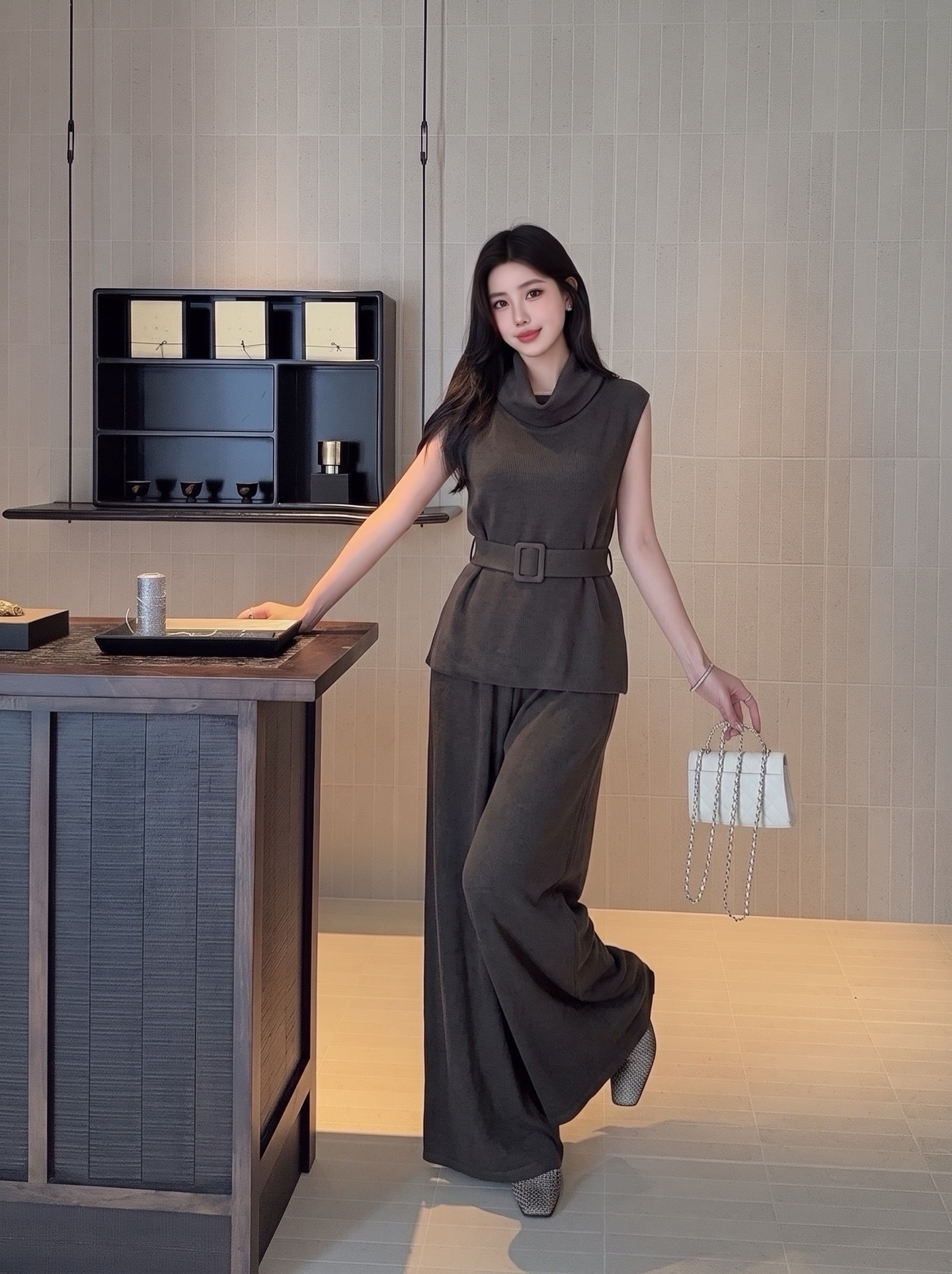 Her 26fw belted knit sleeveless top pants sets
