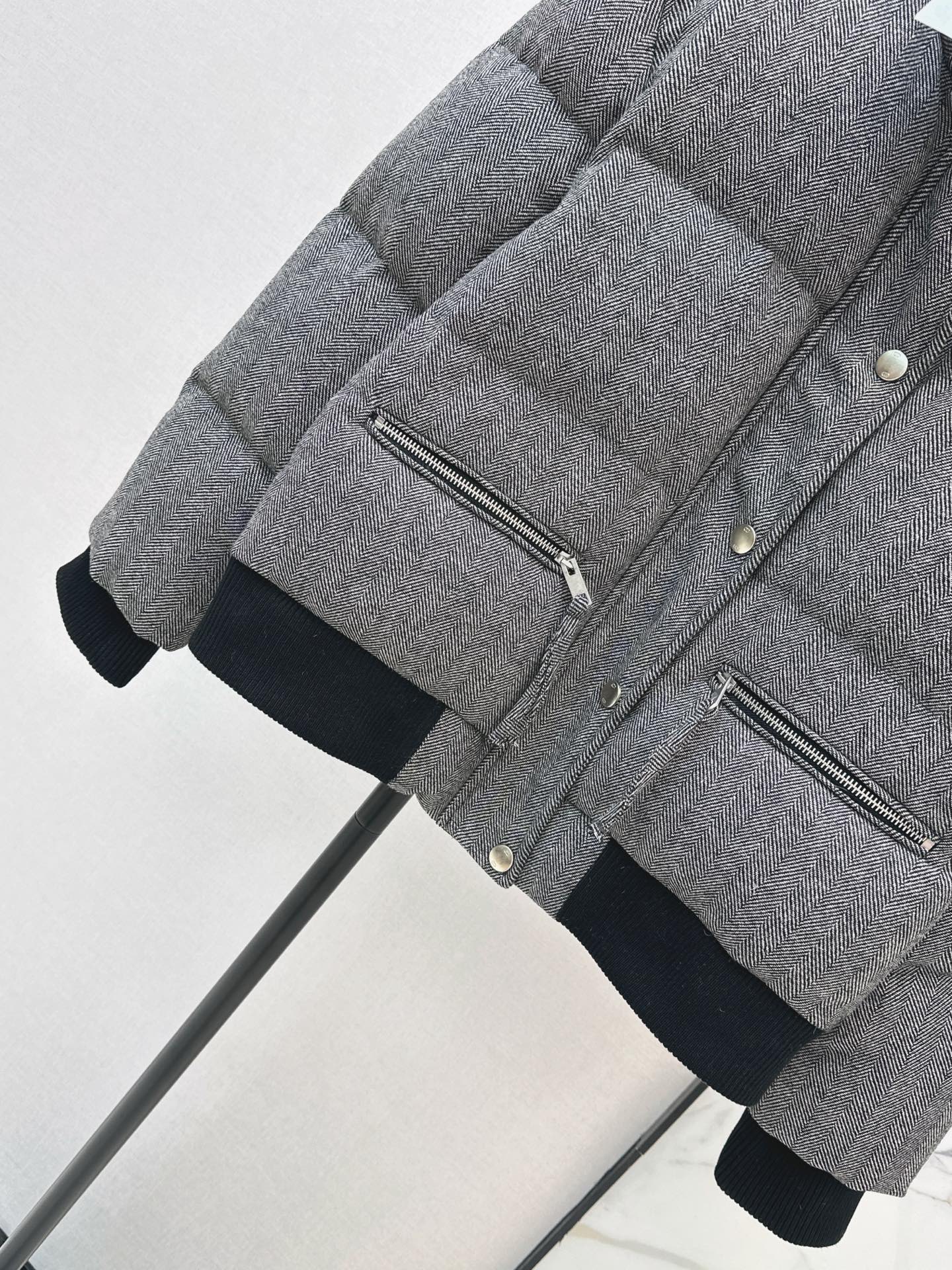 CD 26fw down jacket