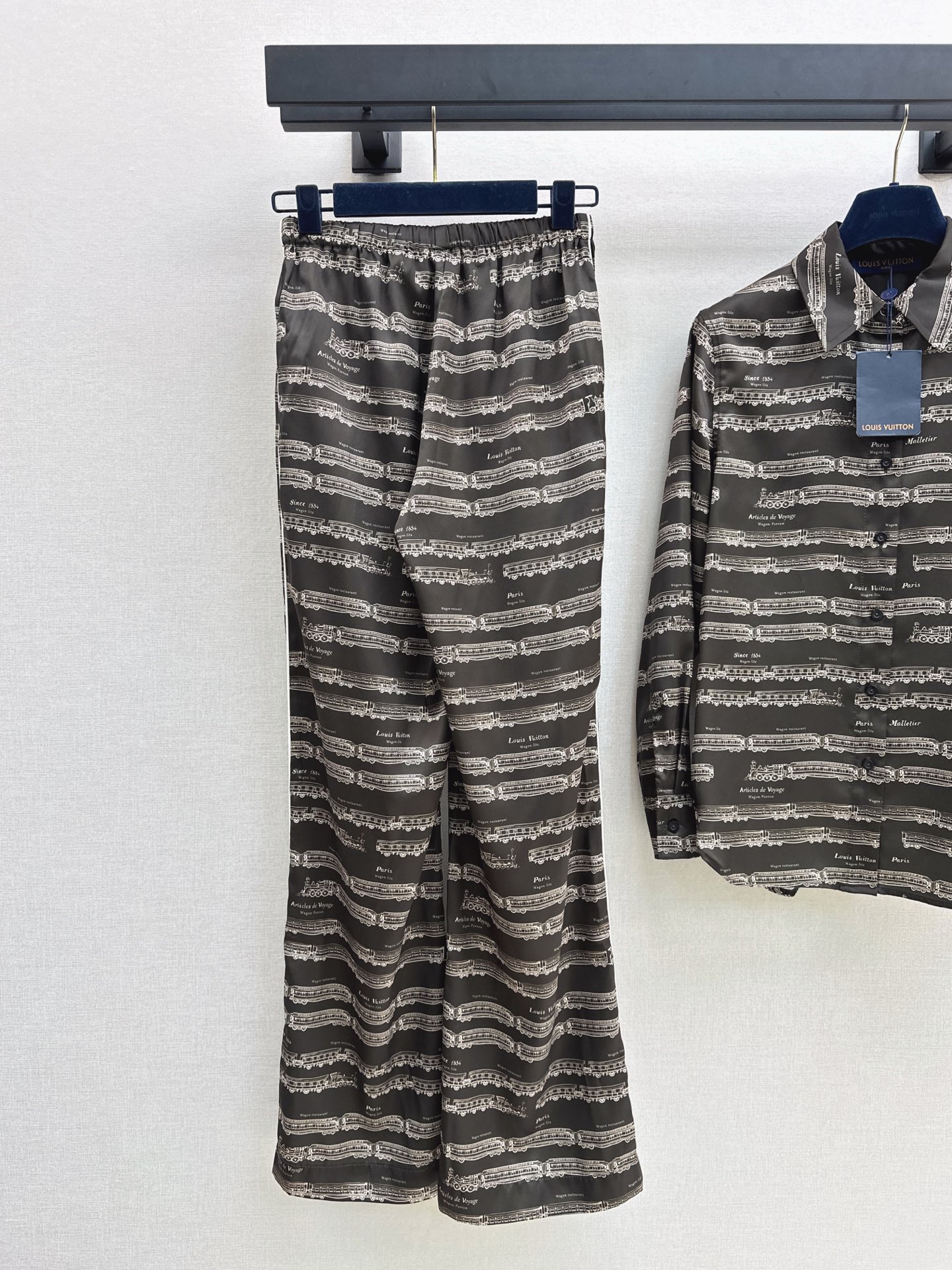 Loui 26fw print shirt pant sets