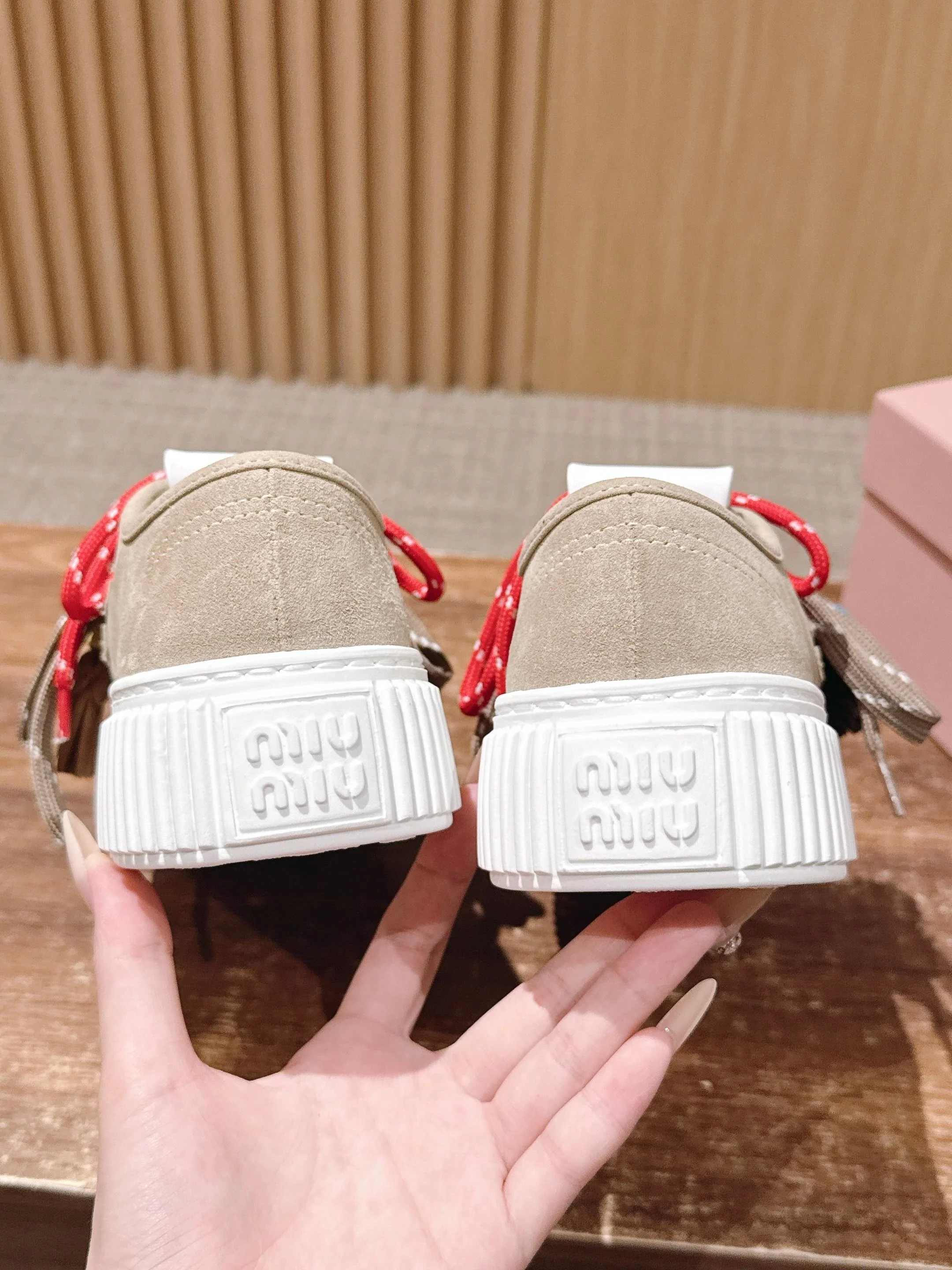 Miu 25fw casual shoes