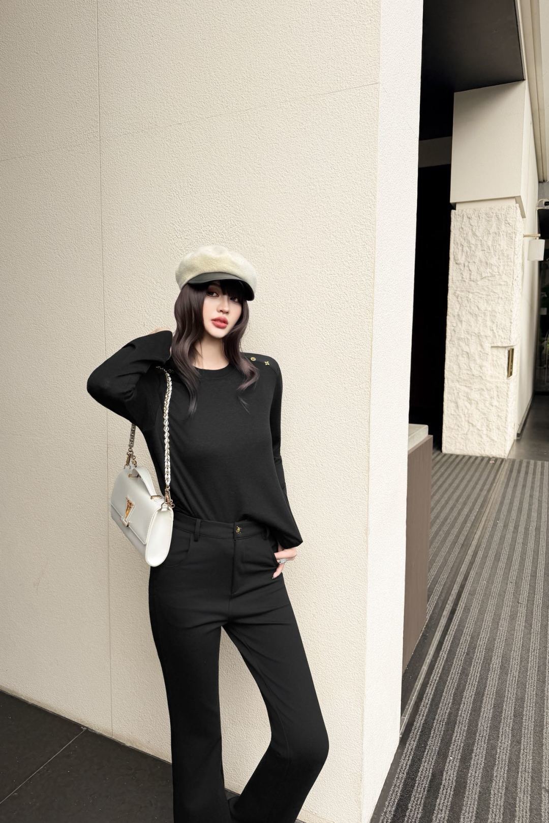 Loui 26fw basic tee