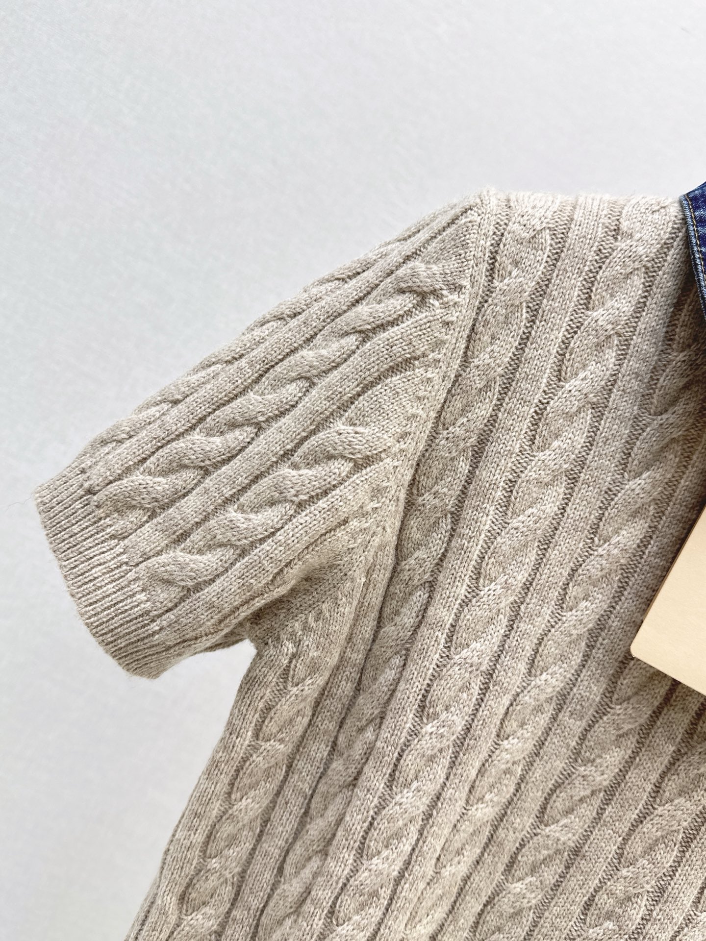 Miu 26fw denim collar knit top