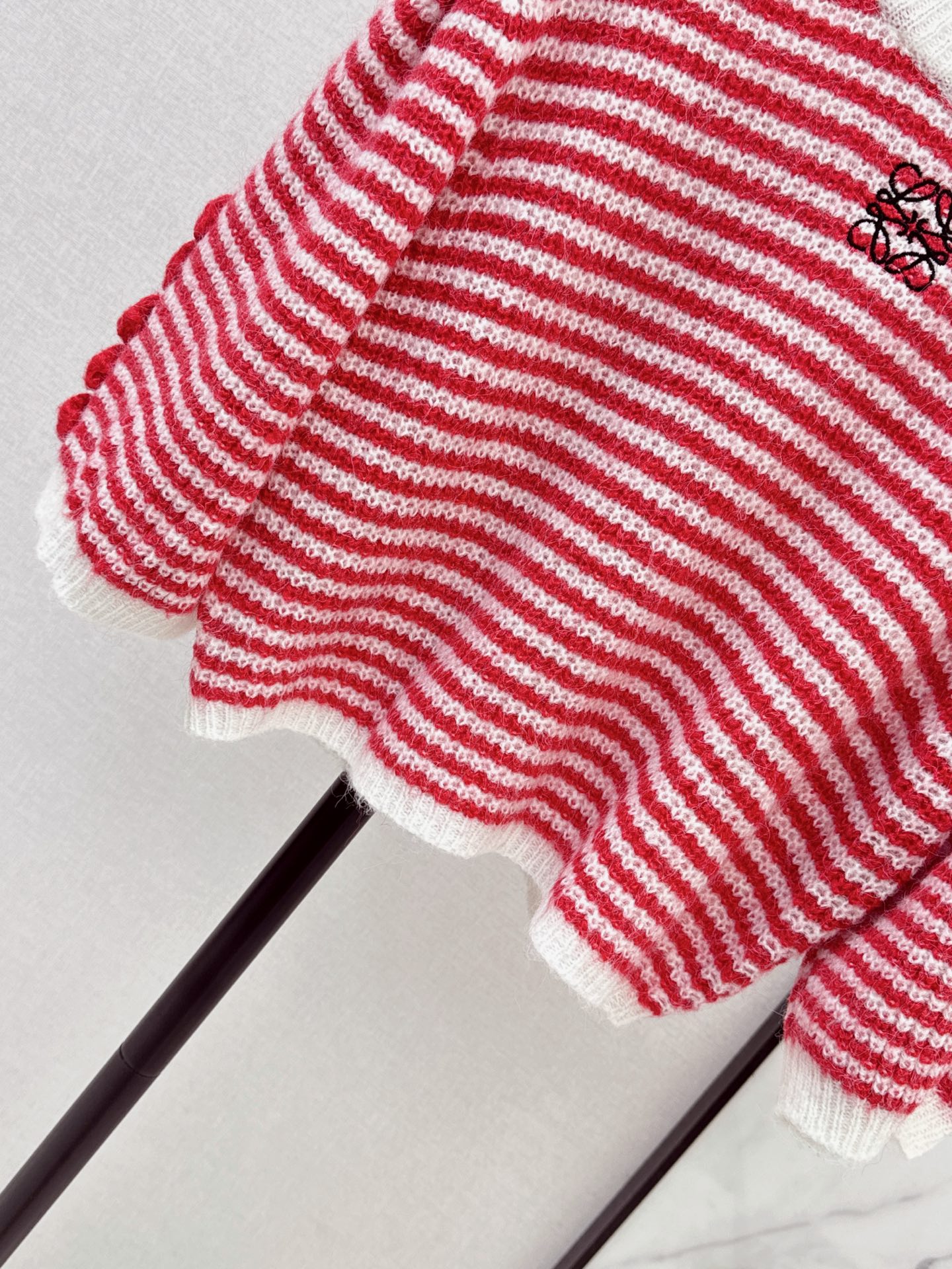 Loe 26fw stripe cropped knitwear