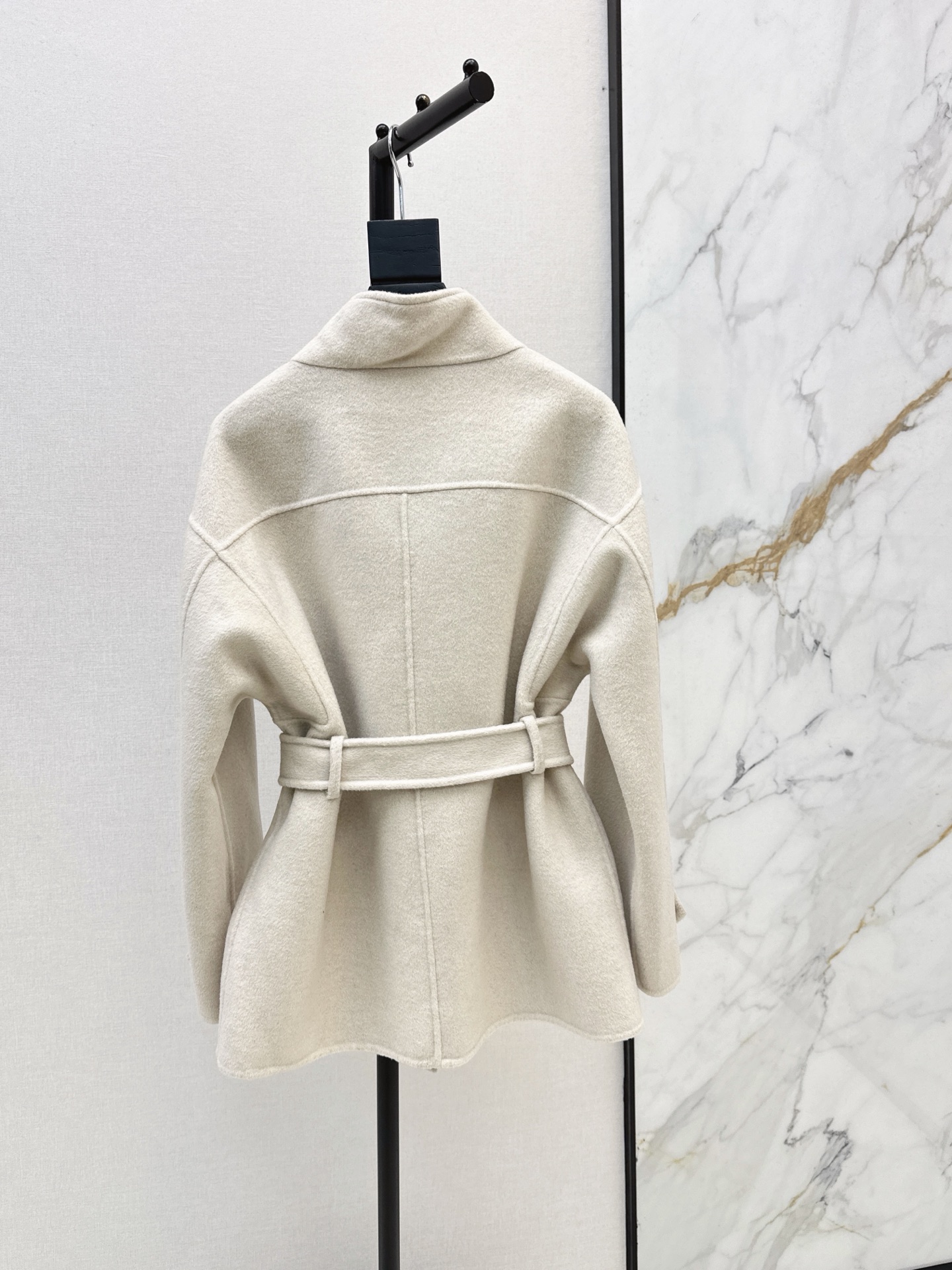 Her 26fw belted overcoats