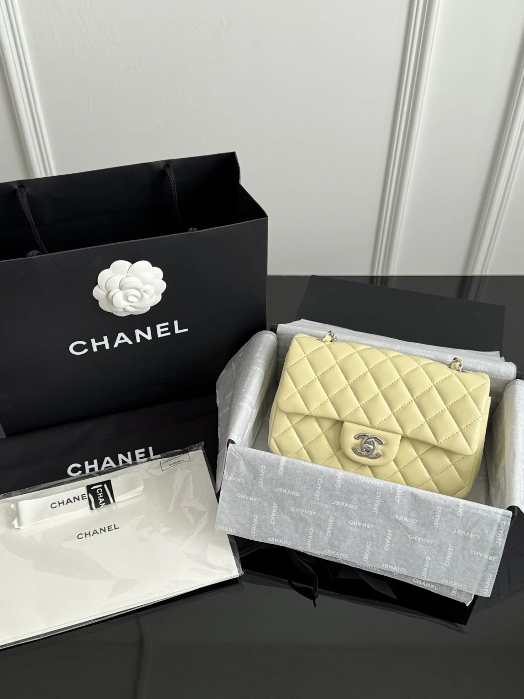 Chan cf20 chain shoulder bag