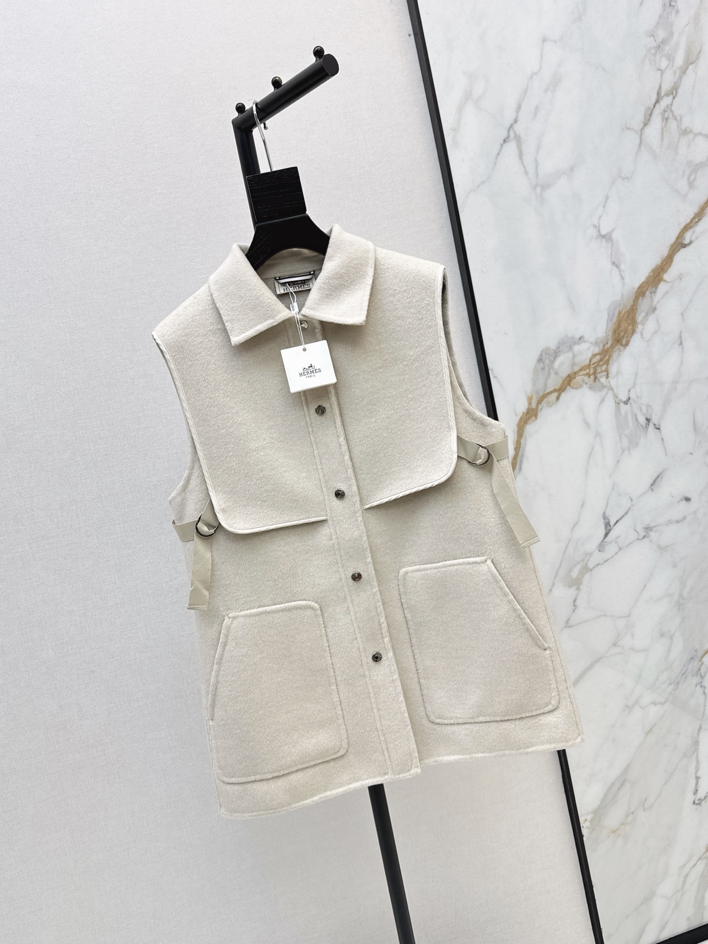 Her 26fw cashmere vest jacket