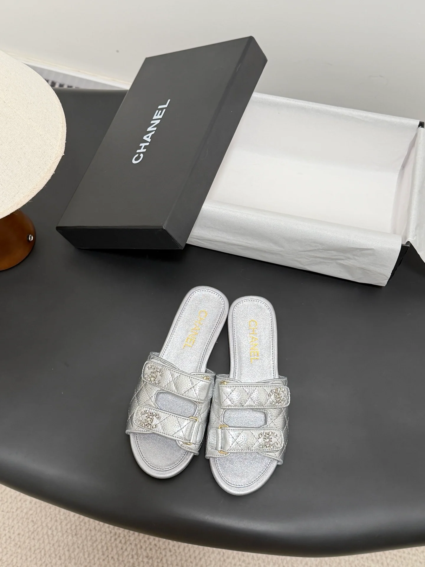 Chan 26ss slippers