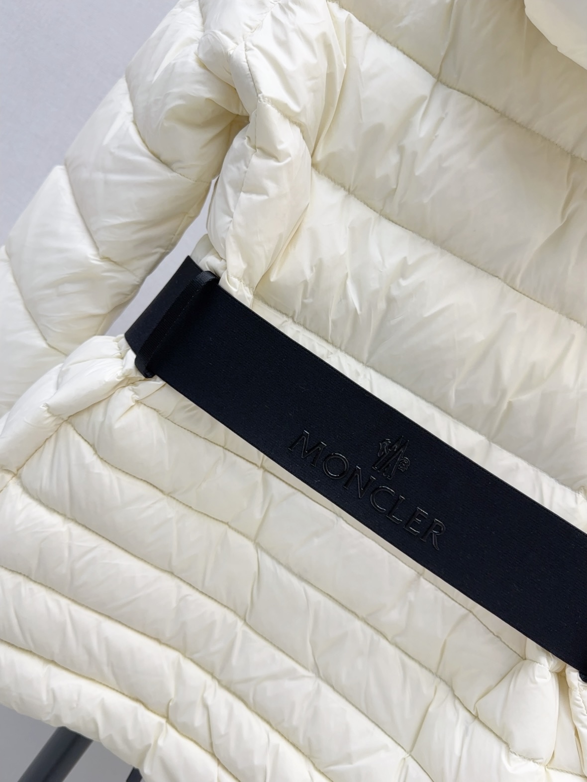 Monc 26fw hooded jacket