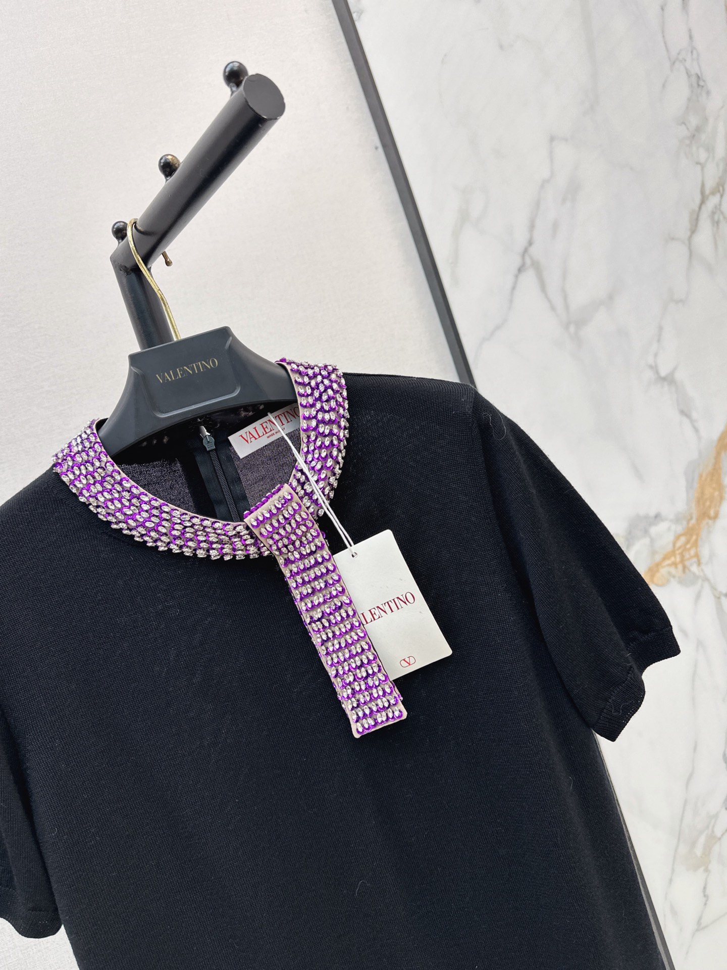 Valen 26fw rhinestone ribbon knit top