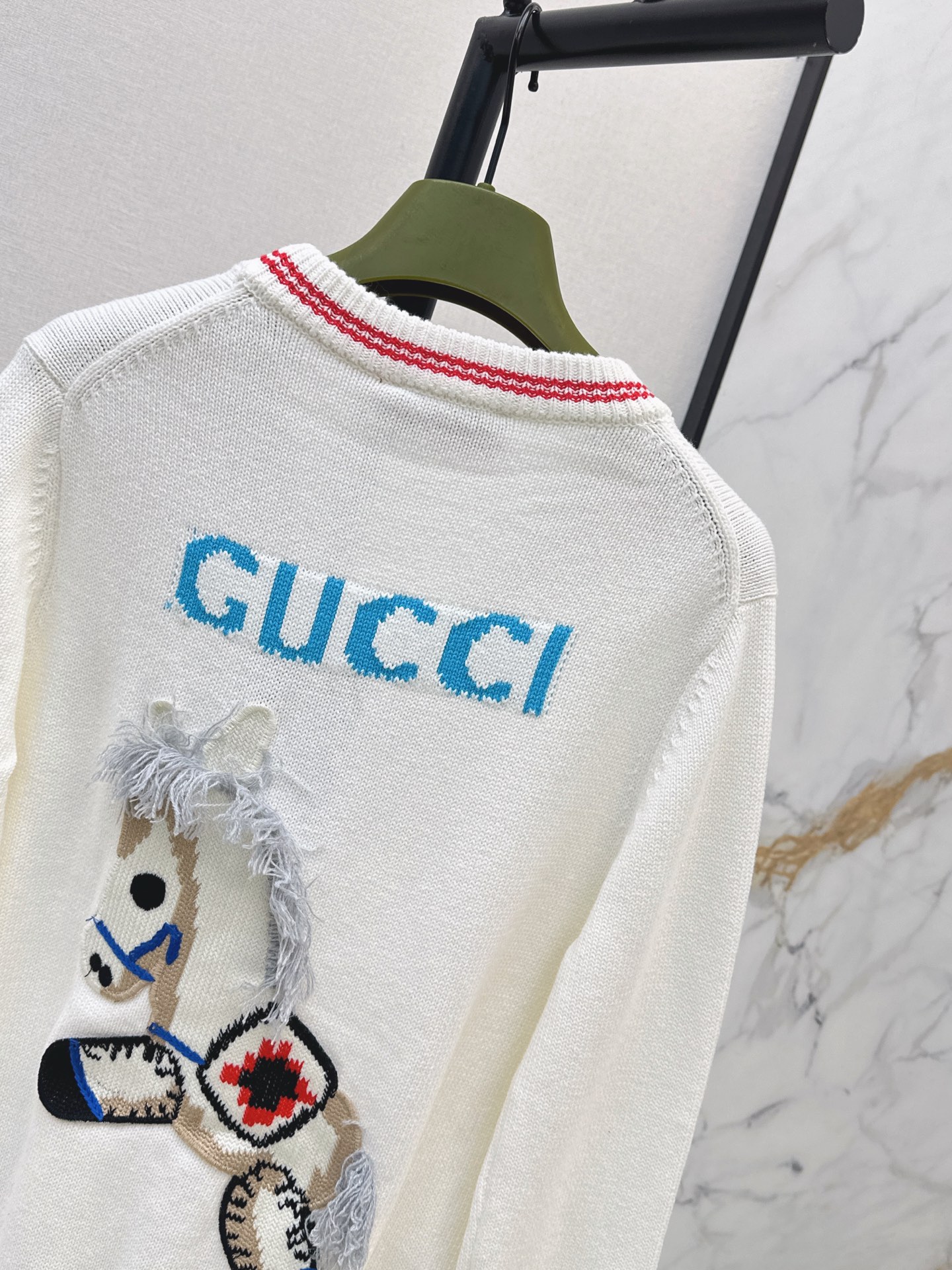 Guc 26fw jacquard knit cardigan
