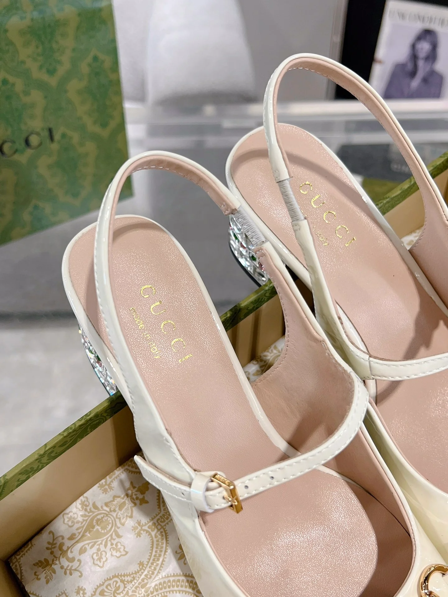 Gucc 26ss rhinestone slingback chunky heel