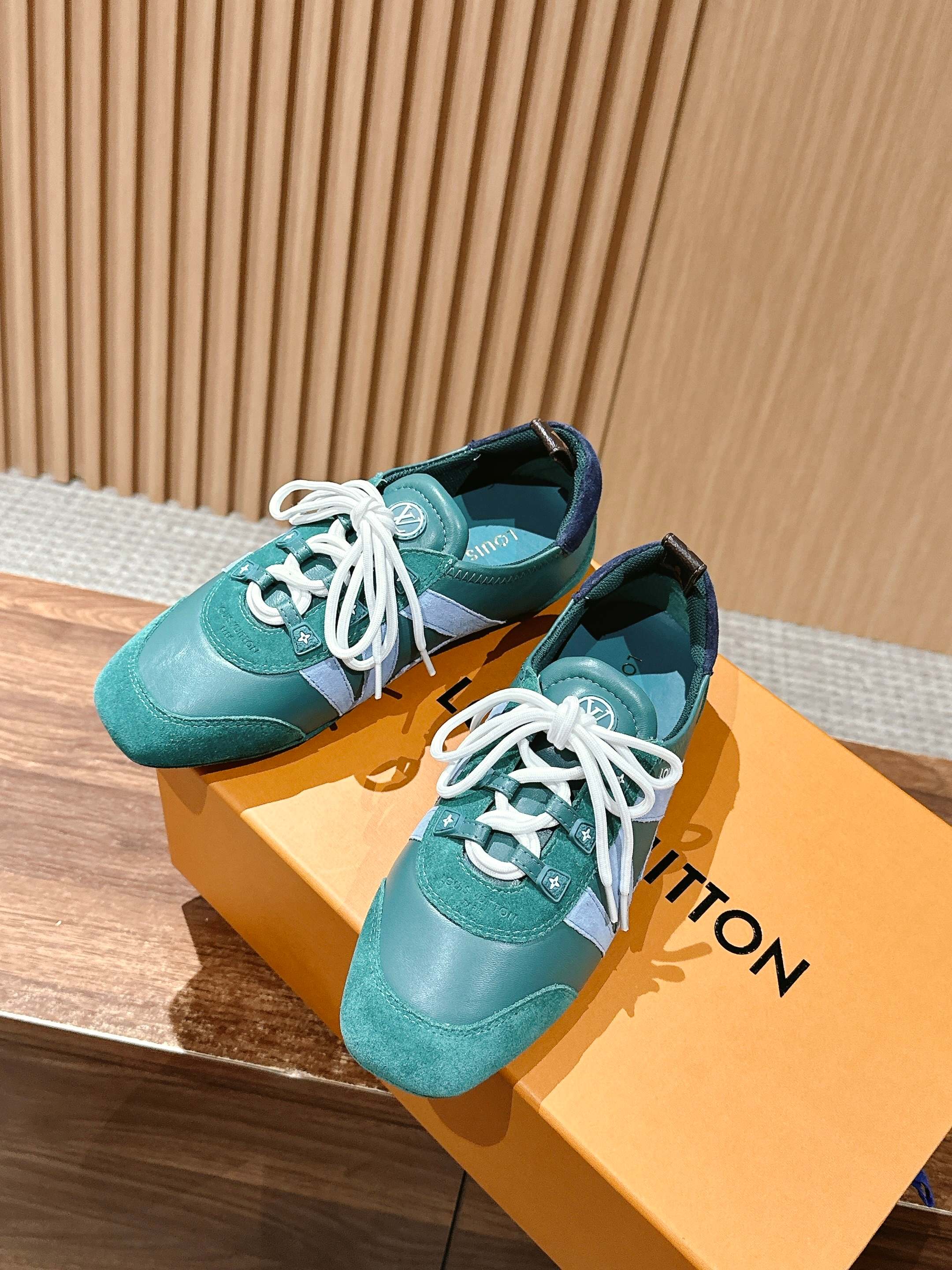 Loui 25fw sneaker