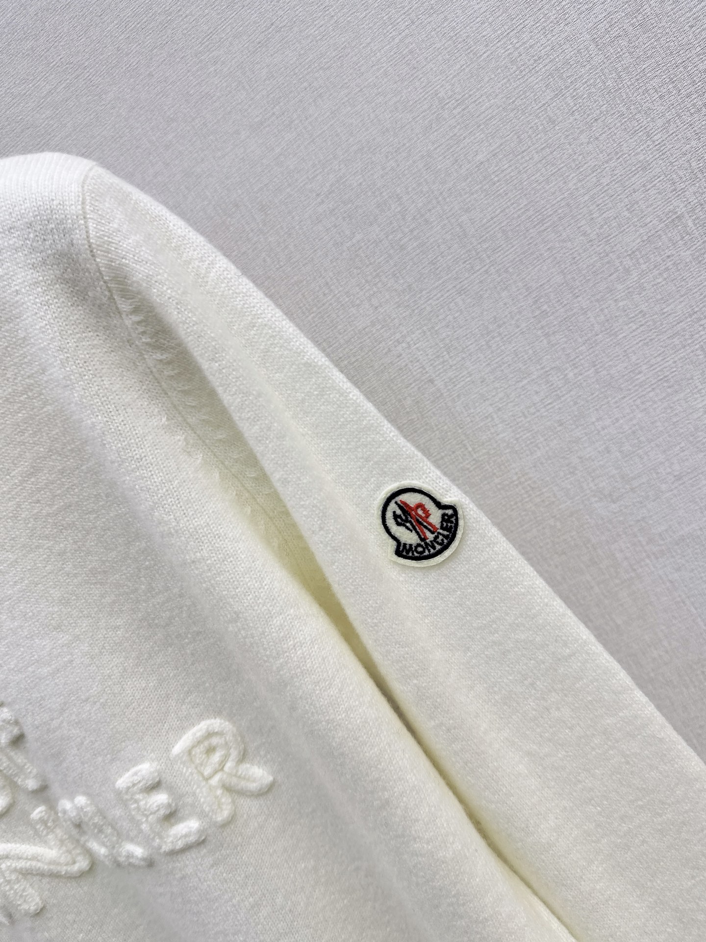 Monc 26fw embroidery knitwear